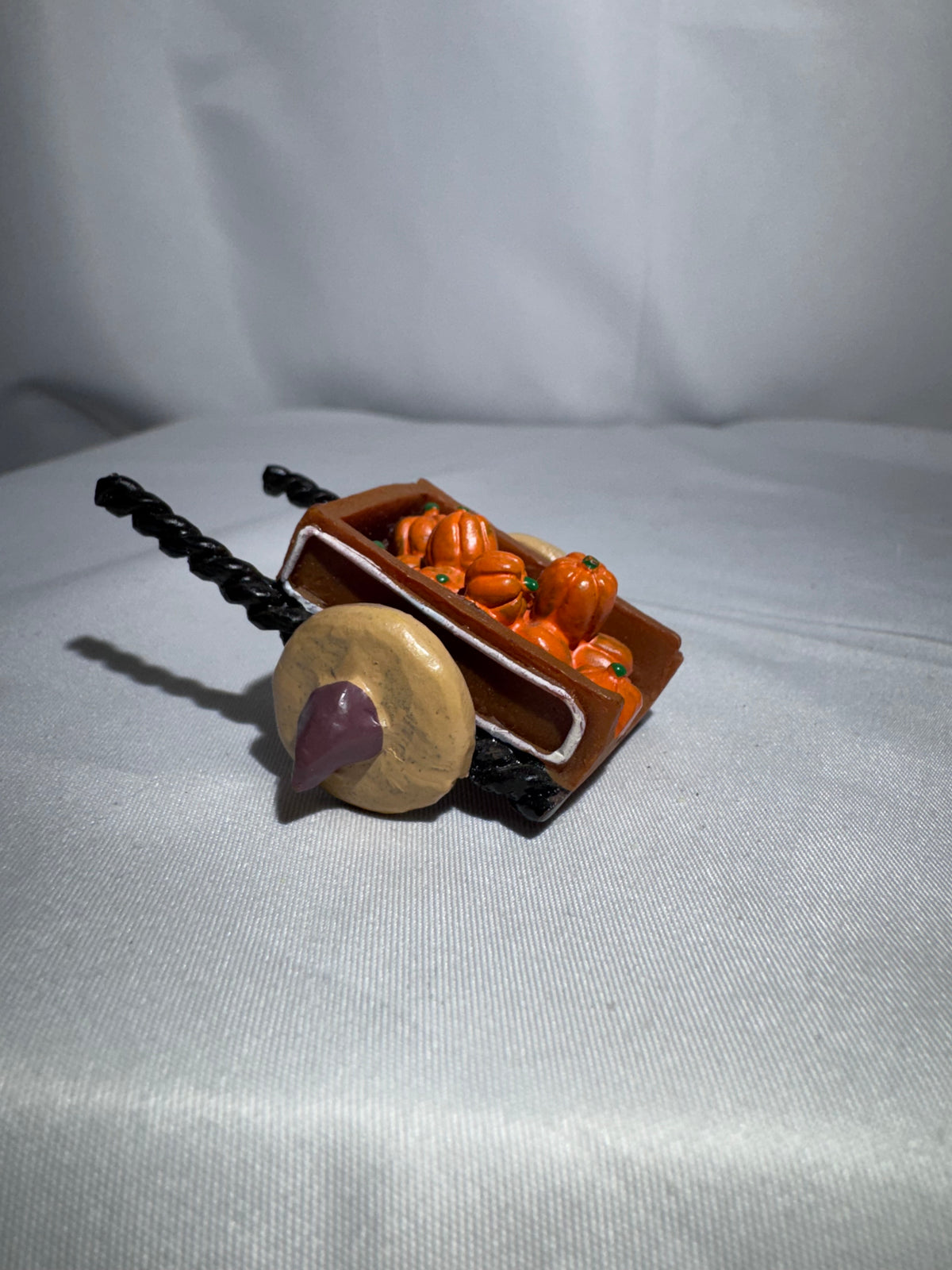 Lemax Sugar N’ Spice Pumpkin Wagon #52123 — Vintage 2005 Halloween Village accessory