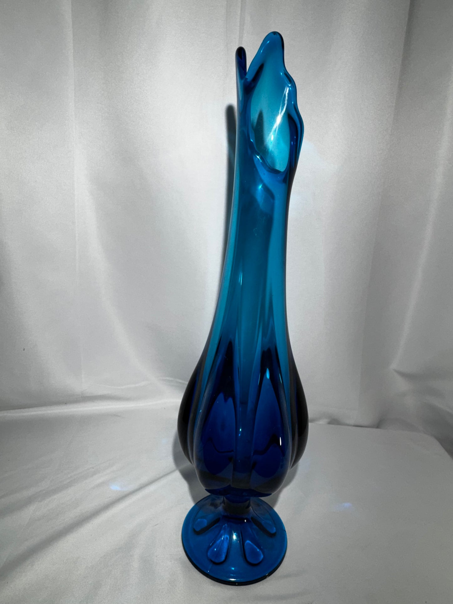 Vintage Viking Glass Epic Bluenique 17” 6-Petal Swung Vase #1435 Mid Century MCM