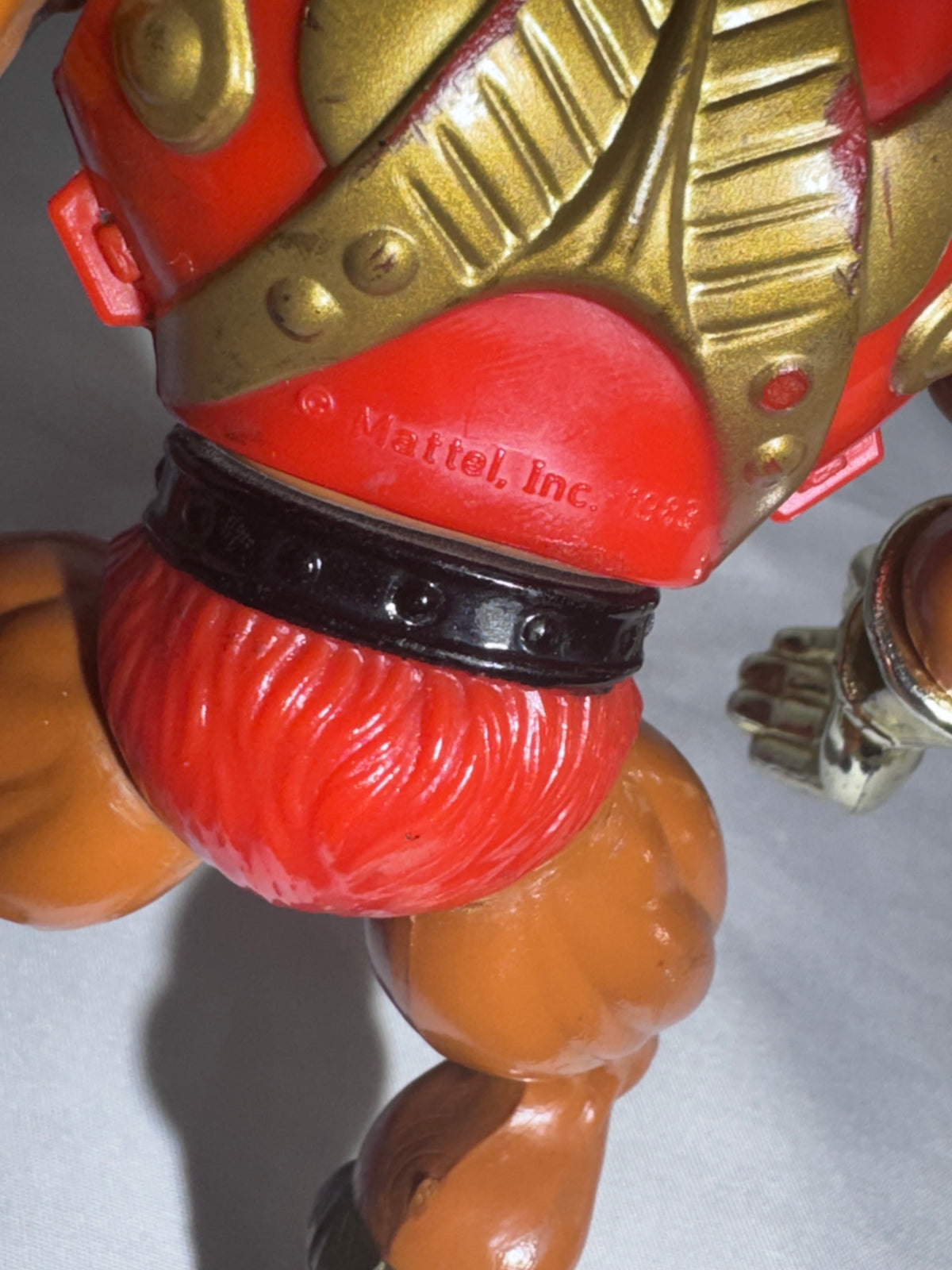 Vintage Mattel Masters of the Universe Jitsu Action Figure – Sword & 2 Chest Armor Pieces – MOTU