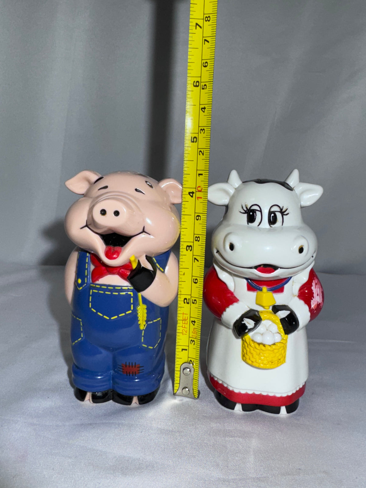 Vintage Cow & Pig Farm Animal Plastic Salt & Pepper Shakers Animated Tested