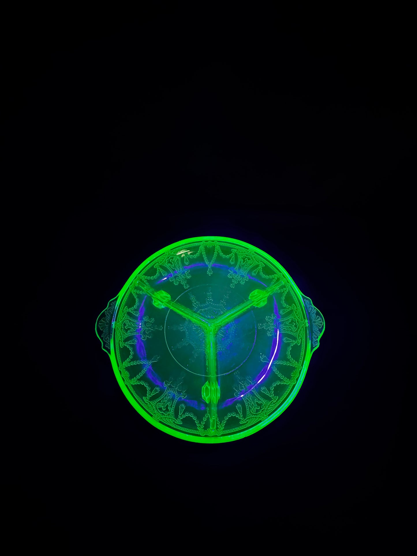 Vintage Anchor Hocking Cameo Ballerina Green Uranium Depression Glass Relish Dish 7.5”