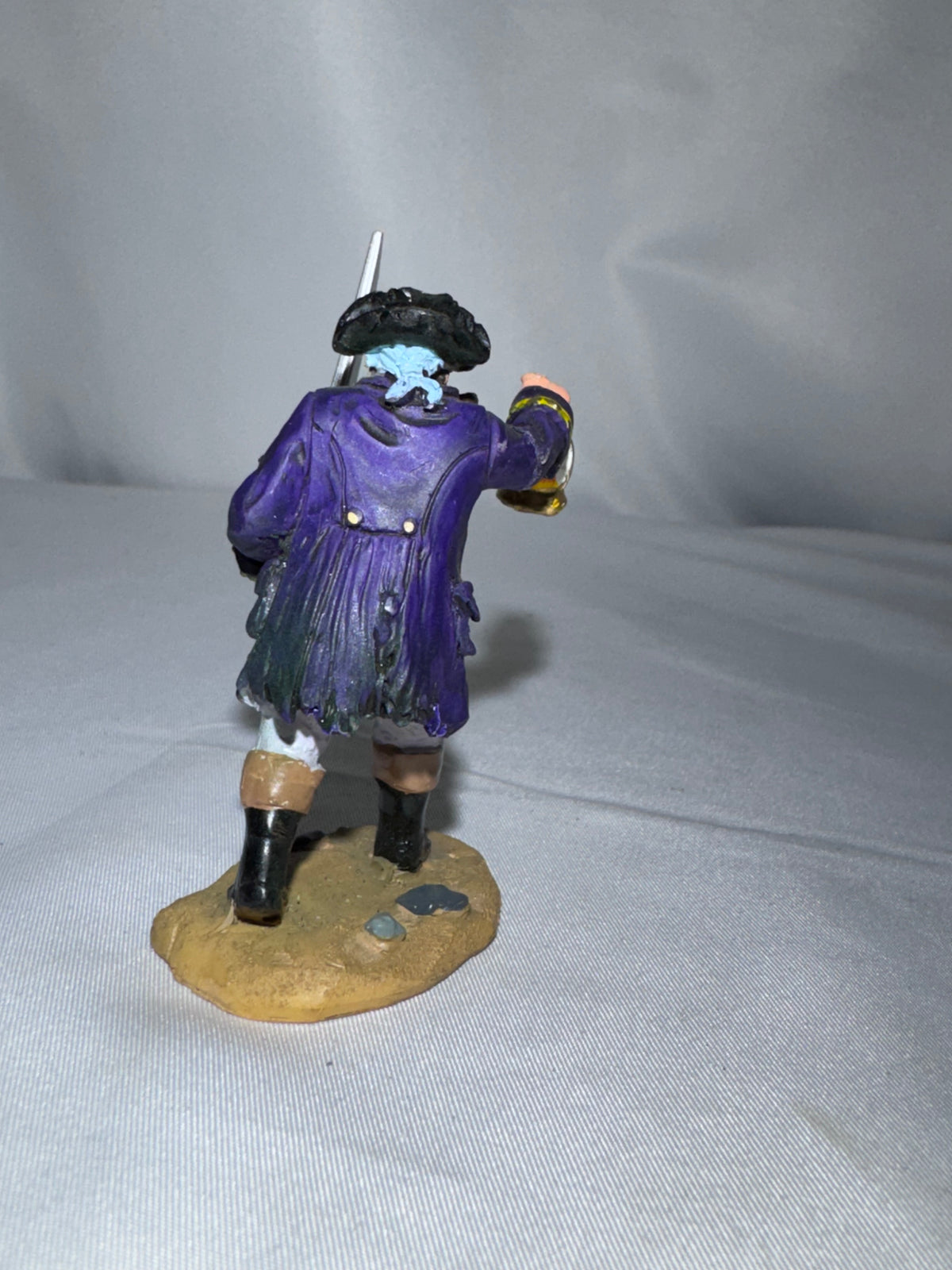 Lemax Spooky Town “The Lookout” Pirate Figurine #72436 – 2007 – RETIRED
