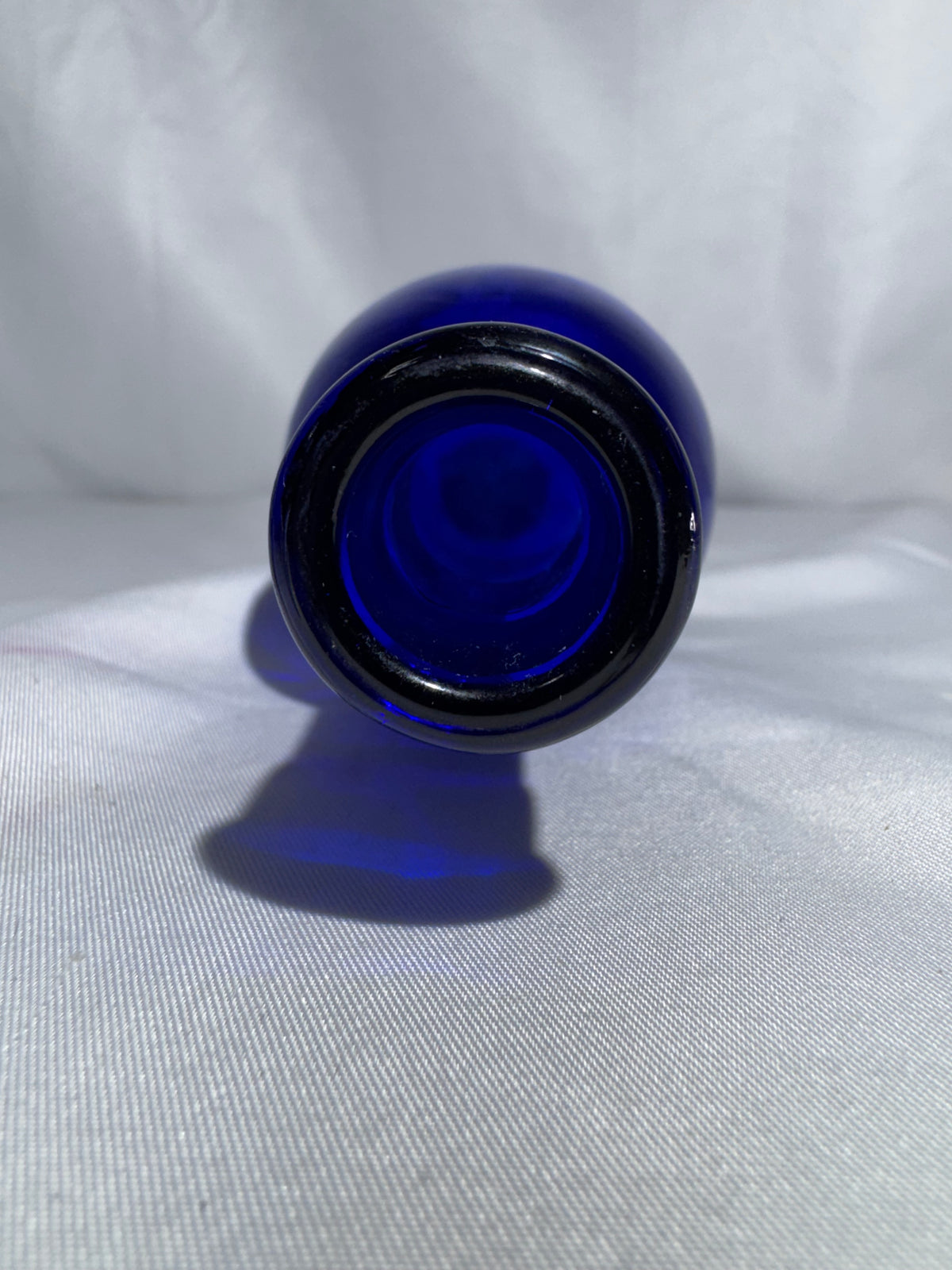Vintage Cobalt Blue Glass Apothecary Medicine Bottle – Unmarked – 5 Inches Tall