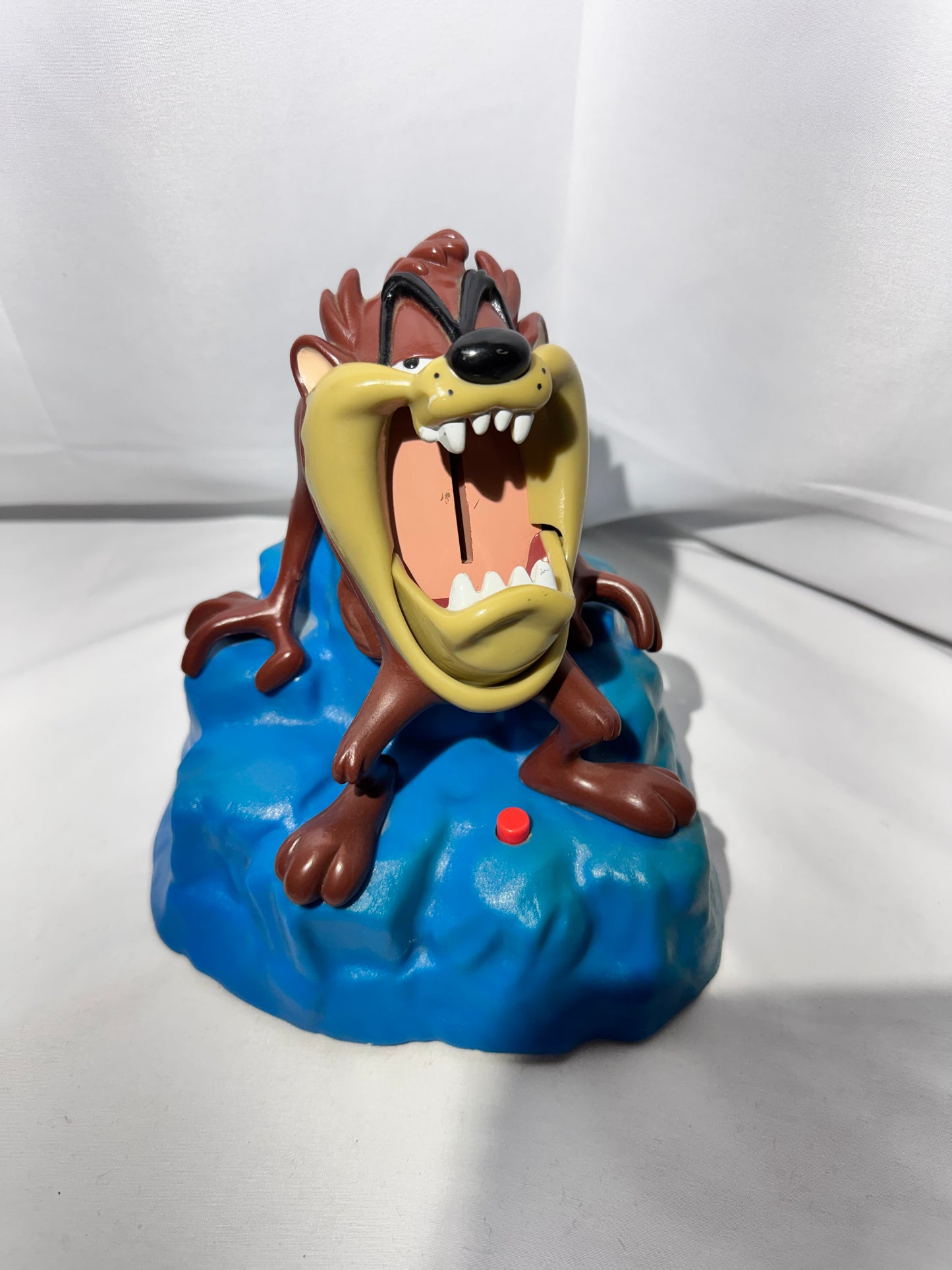Vintage 1996 Looney Tunes Taz Talking Bank – Blue Glacier Base – Display Piece