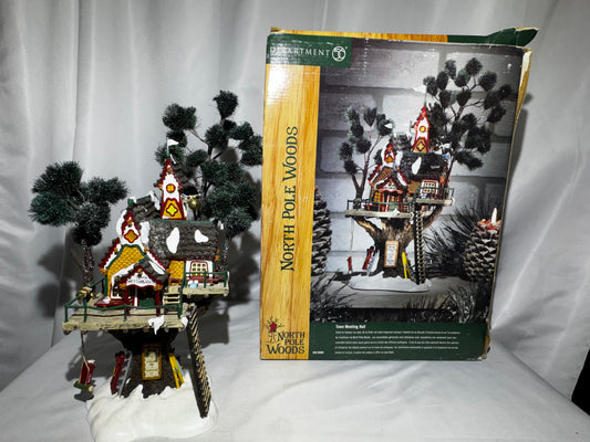 Department 56 North Pole Woods “Town Meeting Hall” Lighted Building – Item #56.56880