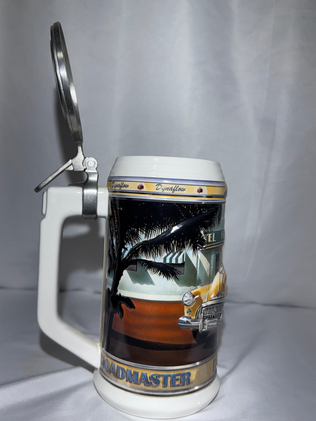 Budweiser Classic Car Series 1948 Buick Roadmaster Convertible Beer Stein CS418