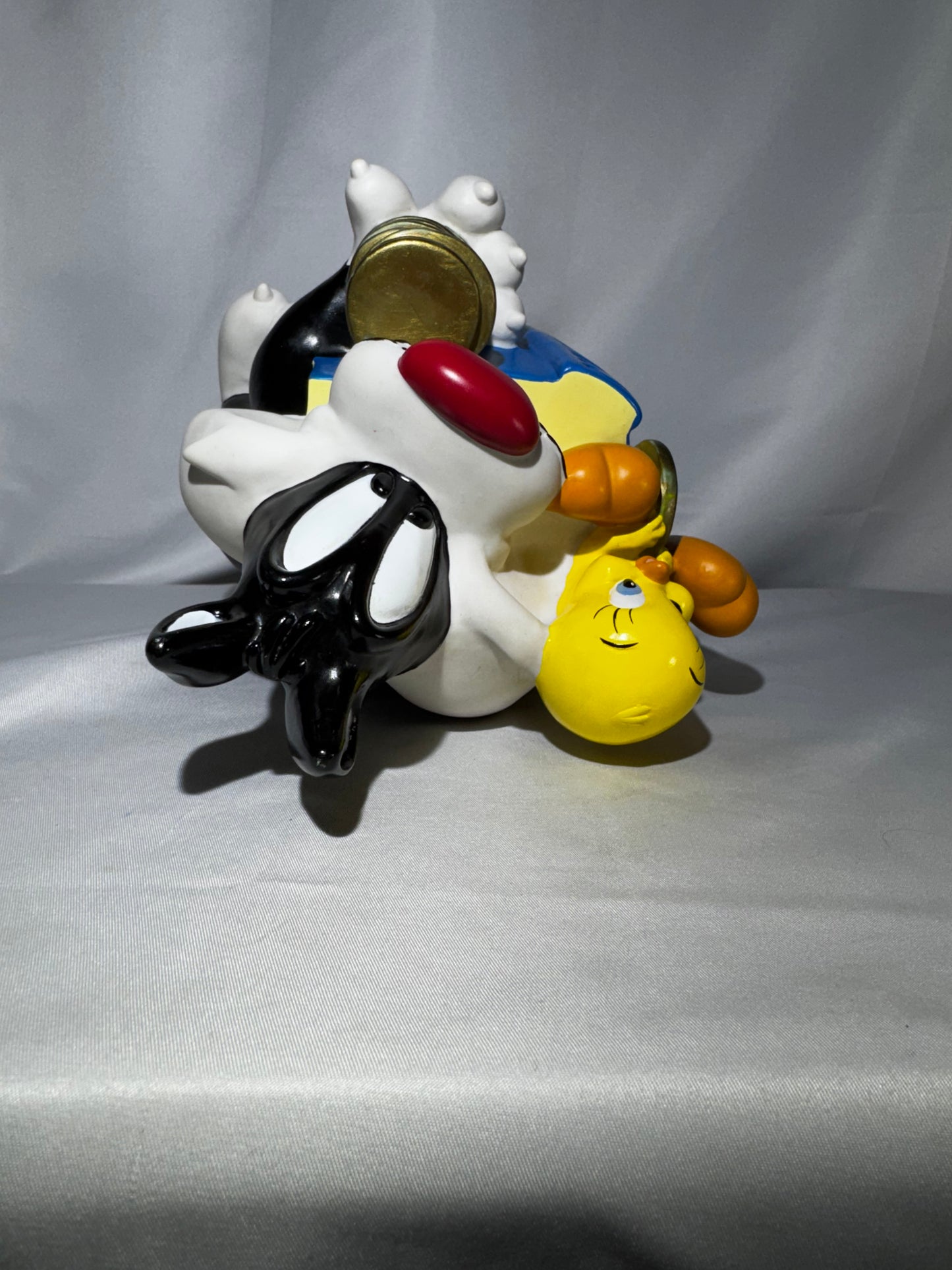 Vintage 1998 Warner Bros Looney Tunes Sylvester & Tweety Coin Bank Coin Collecting 8”