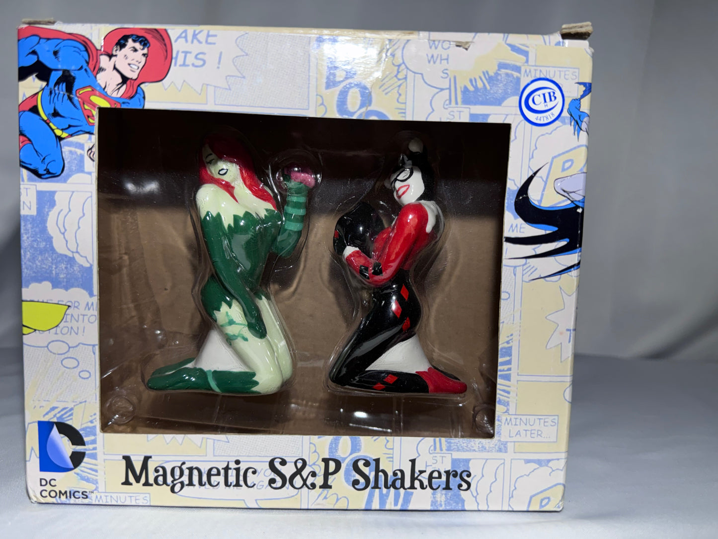 2014 Westland DC Comics Harley Quinn Poison Ivy Magnetic Salt Pepper Set