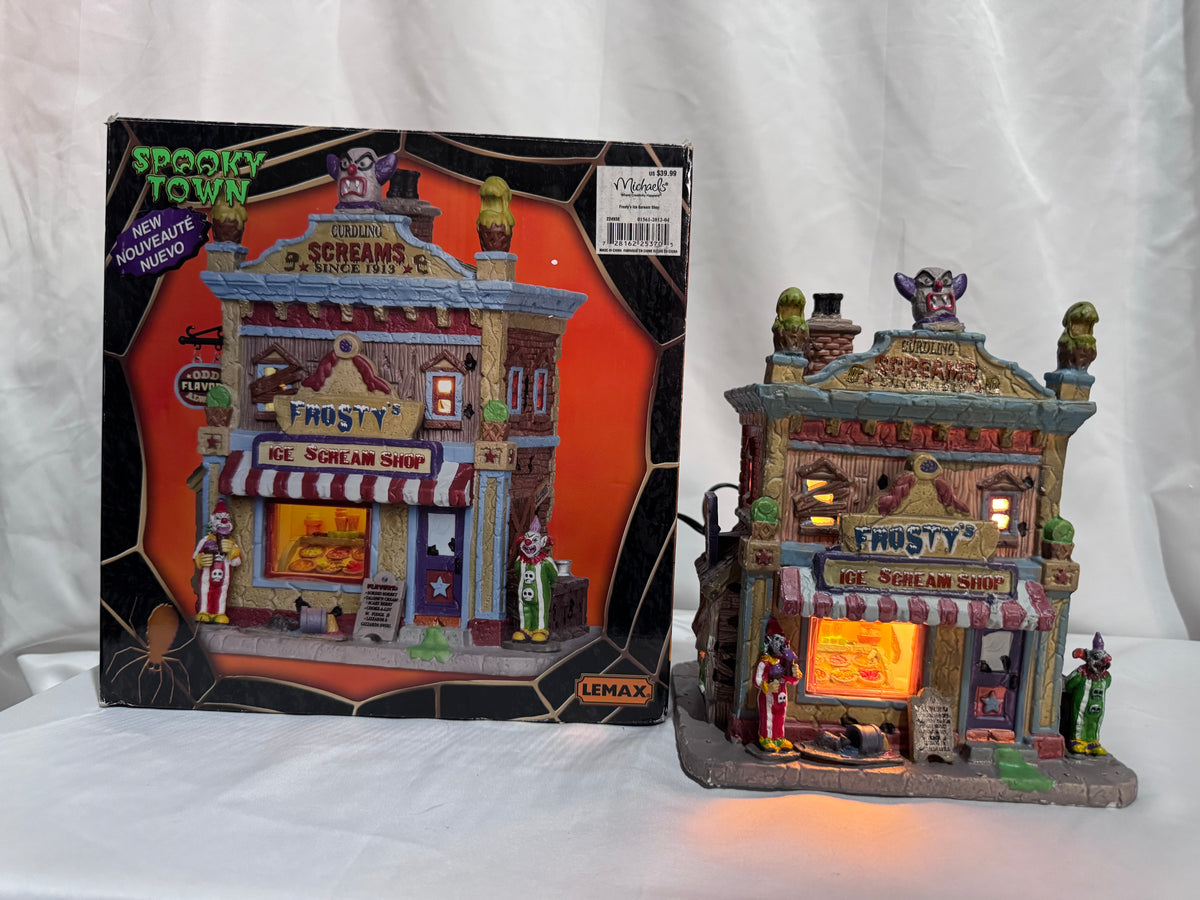 Lemax Spooky Town Frosty’s Ice Scream Shop #25370 – Retired 2012–2015 – Original Box