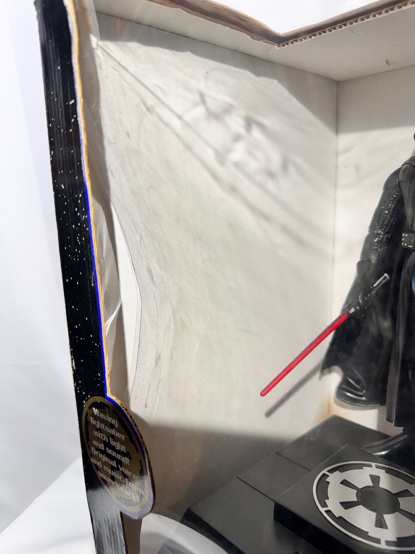 Vintage 1996 Star Wars Darth Vader Electronic Talking Bank – Thinkway Toys – in original Box