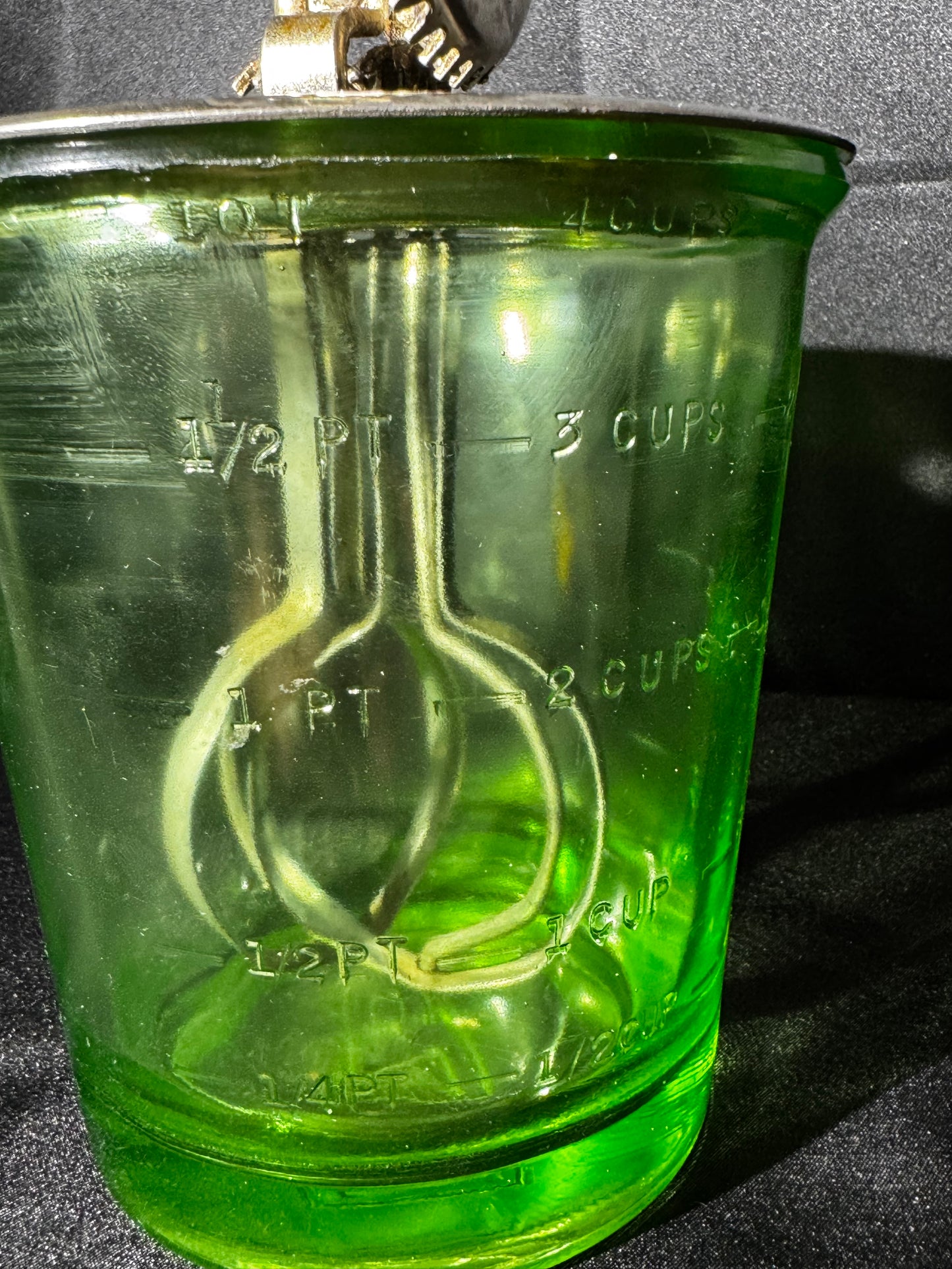 Vintage D&B Uranium Glass 4 Cup Measuring Cup A&J Hand Crank Mixer UV Glow Antique 11” Tall