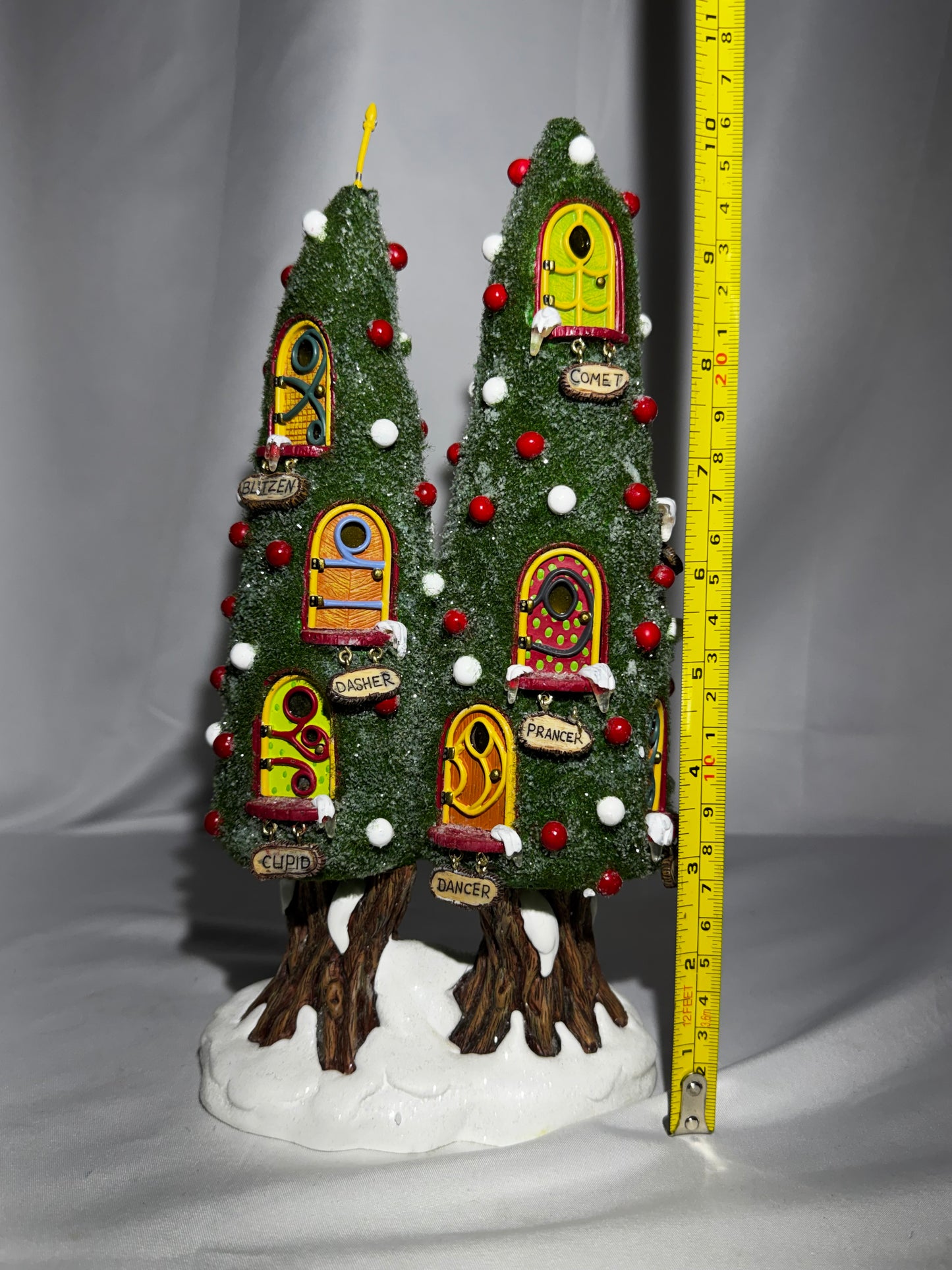 Department 56 North Pole Woods Reindeer Condo #56.56886 Lighted Tree House w/ Box READ