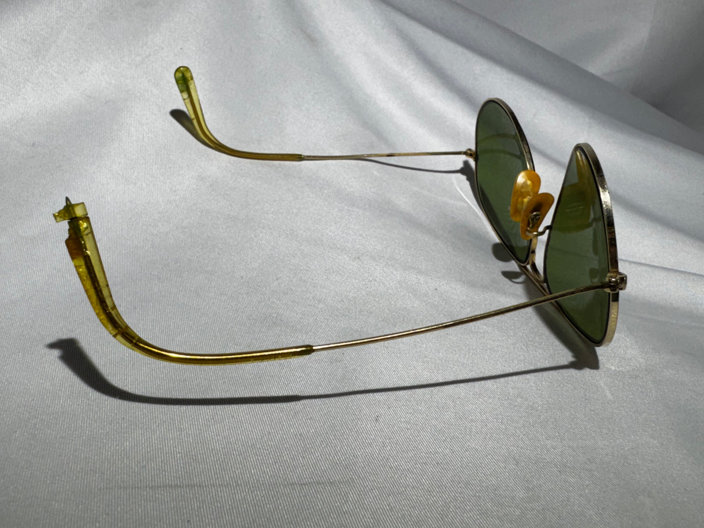 Vintage B&L Ray-Ban Aviator Sunglasses Green Glass Lens 12K GF w/ Original Case