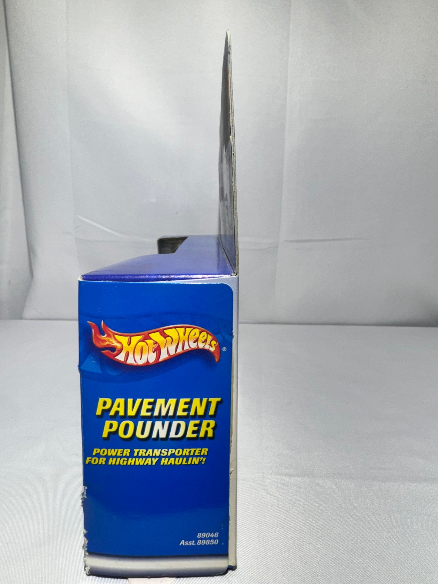 Hot Wheels Pavement Pounder – HW Skate Team (2001 Mattel)