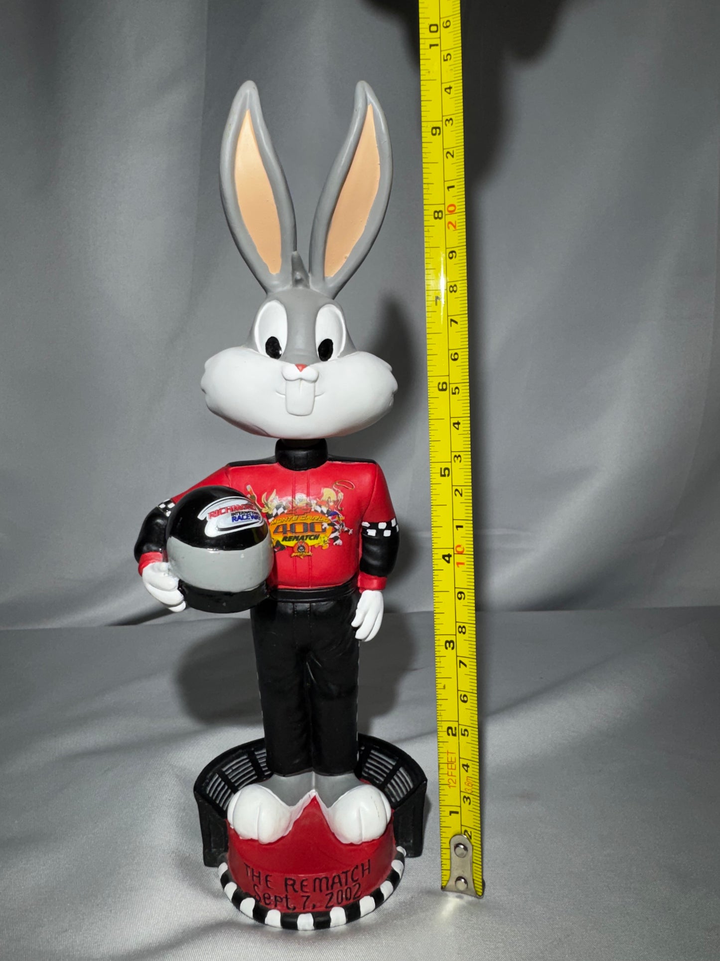 2002 Limited Edition Bugs Bunny Monte Carlo 400 Bobblehead #273/15,000 NASCAR ￼