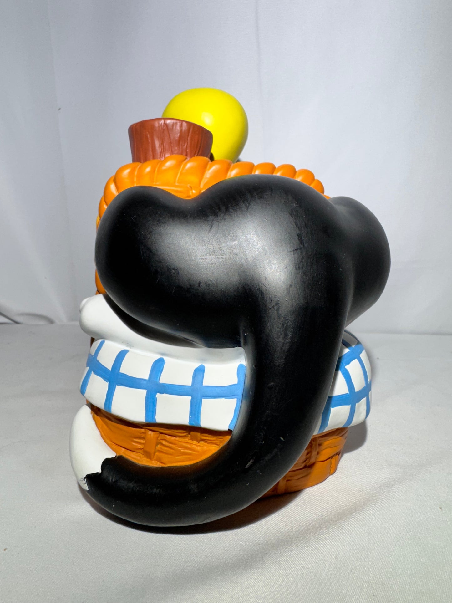 Vintage 1999 Warner Bros Looney Tunes Tweety & Sylvester Picnic Basket Piggy Bank