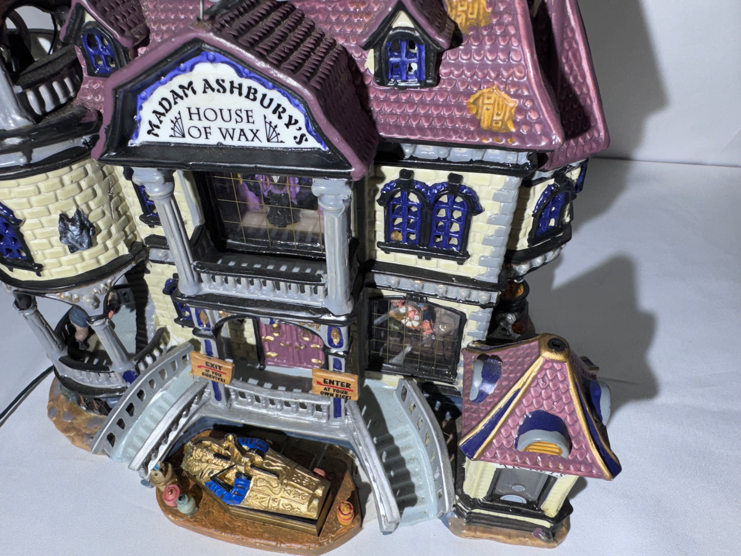 Lemax Spooky Town Madam Ashbury’s House of Wax #35784 – Retired 2003 Halloween Village