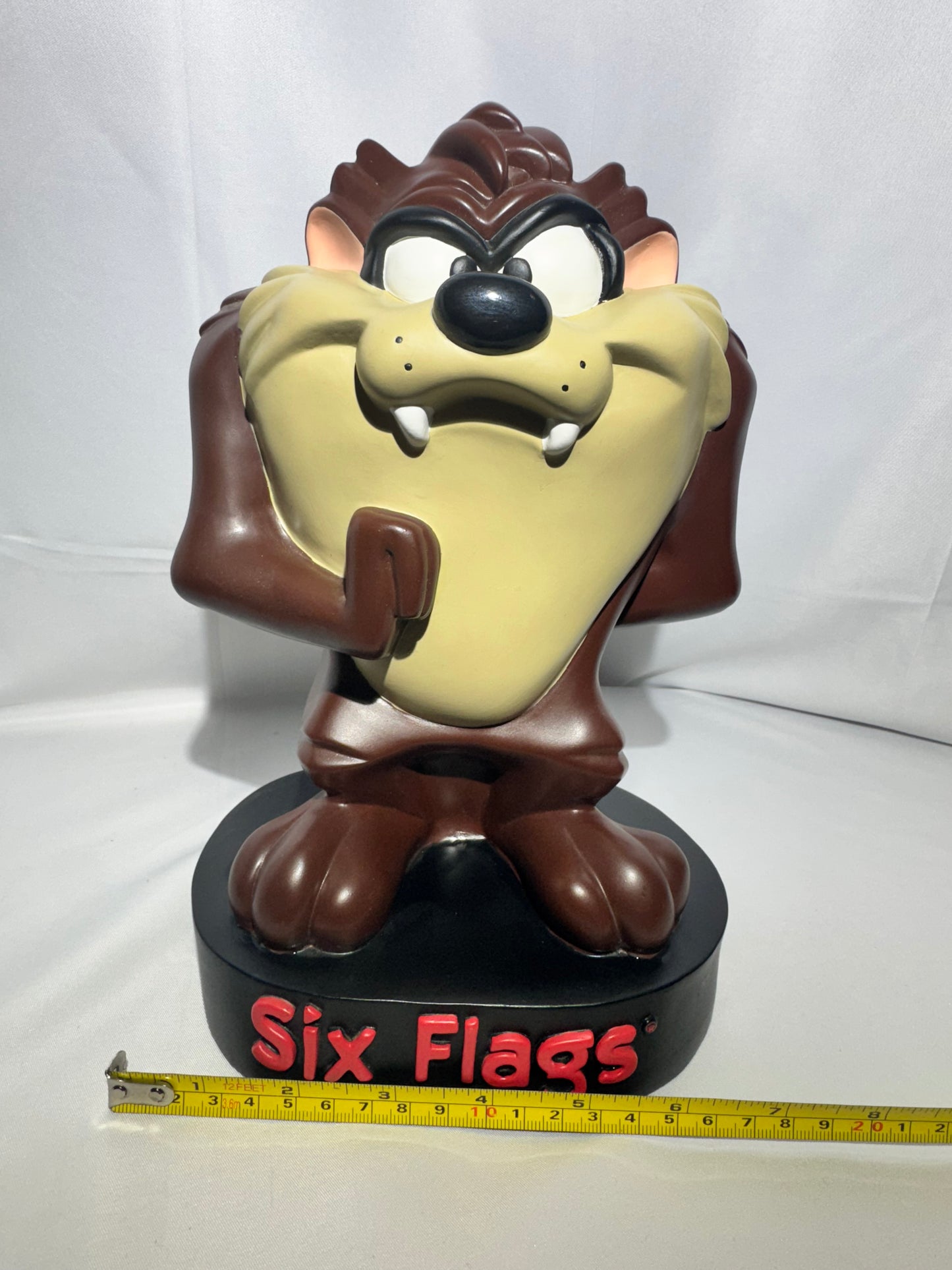 Vintage 1997 Warner Bros. Looney Tunes Taz Coin Bank – Six Flags (10 1/2”)