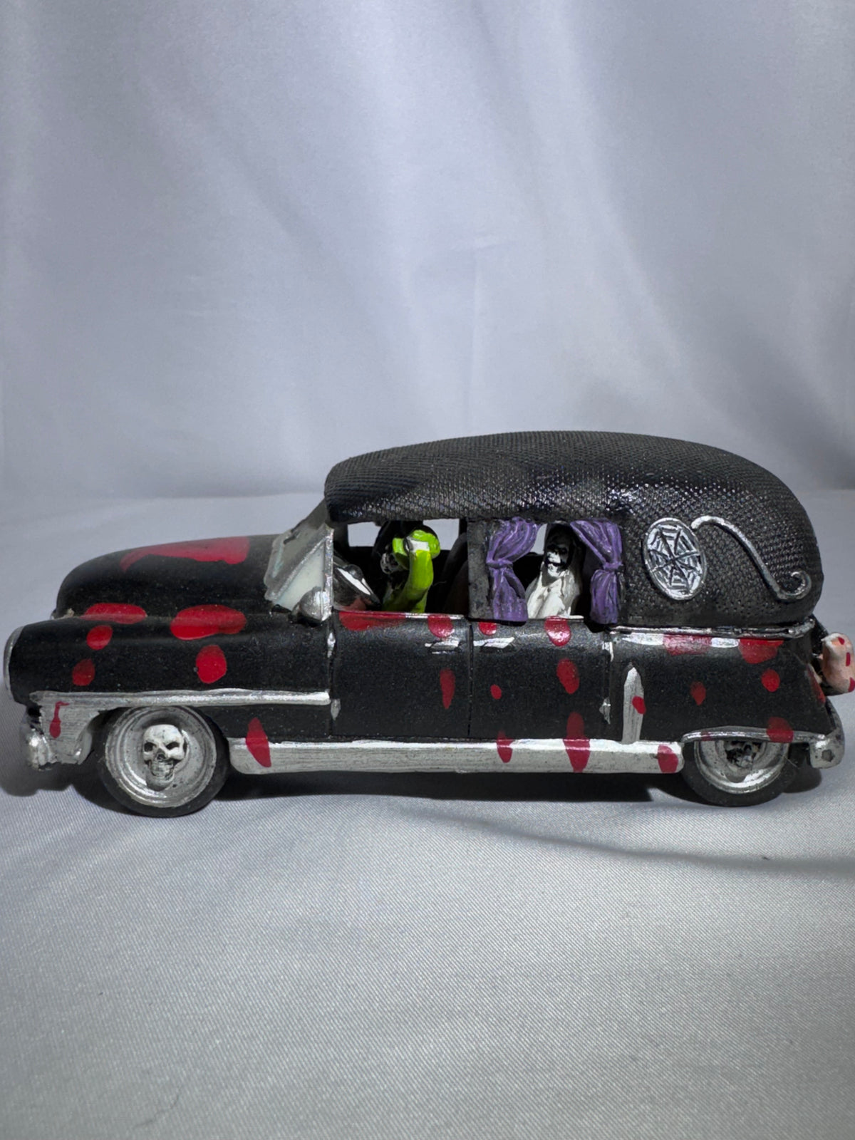 Lemax Spooky Town “Haunted Hearse” Figurine #93711 – 2009 Retired Halloween