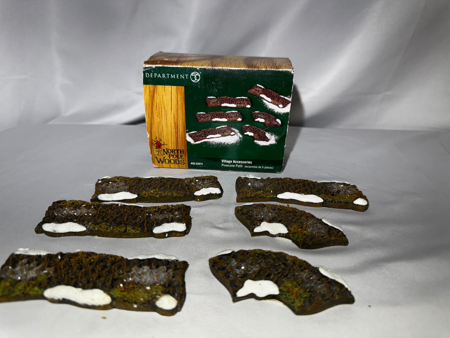 Department 56 North Pole Woods Pinecone Path Village Accessory Set Retired 6 Pc