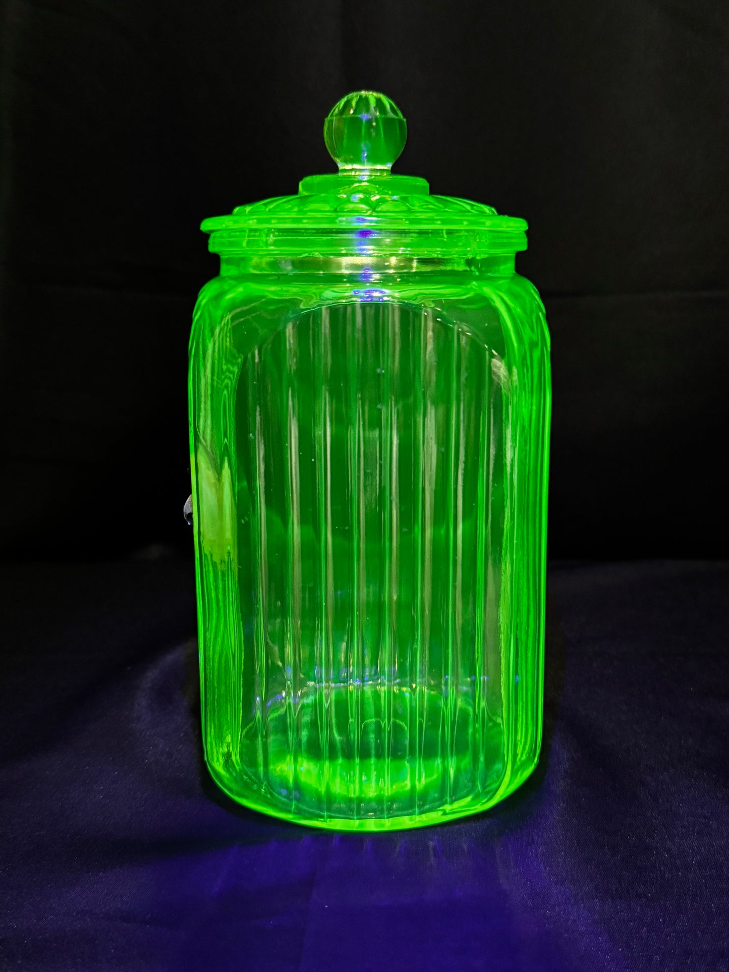 Vintage 1930s Anchor Hocking Uranium Glass “SUGAR” Canister with Original Lid