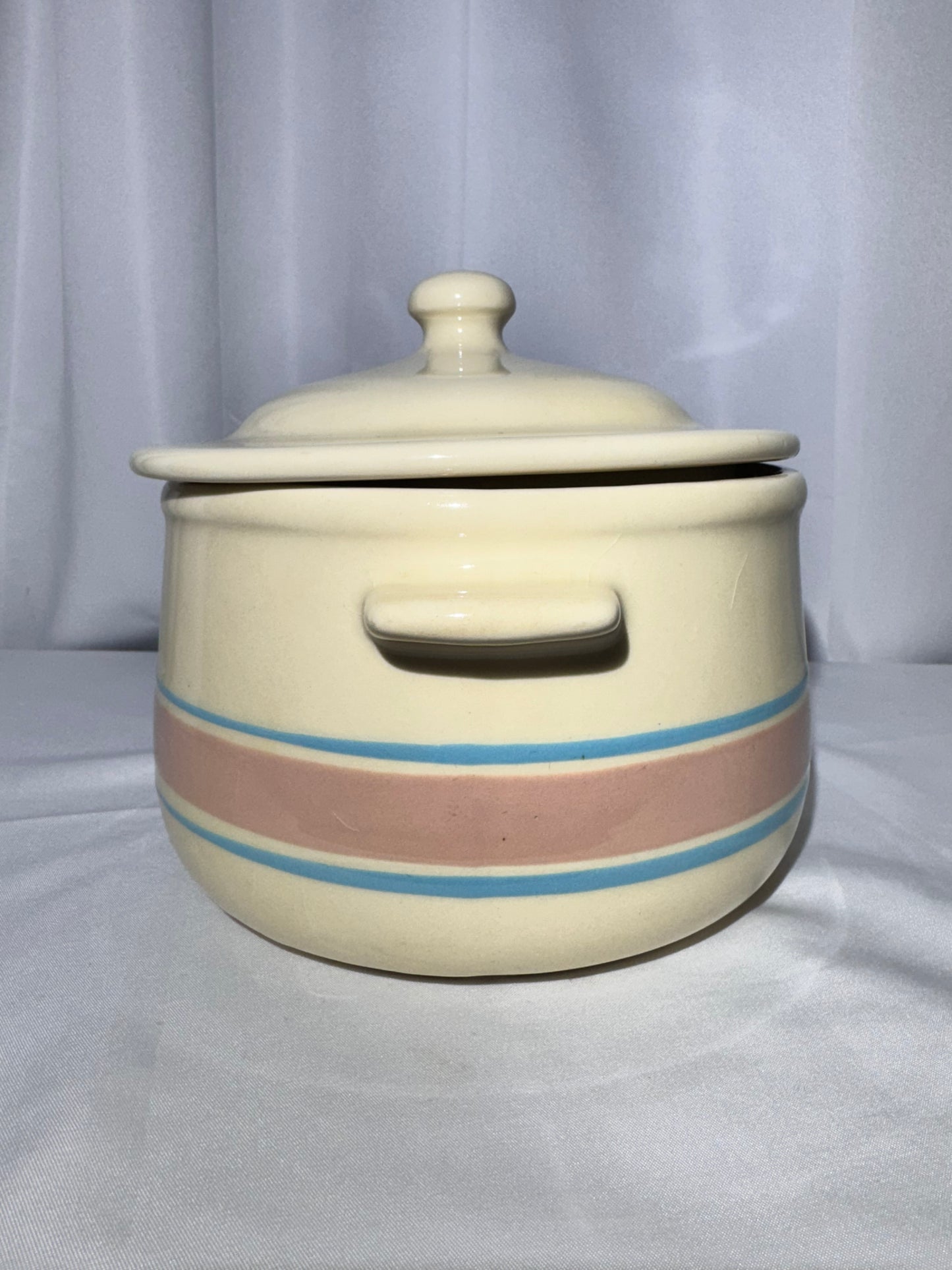Vintage Nelson McCoy Pottery Stonecraft Covered Casserole Dish – Pink & Blue Stripes – USA-120