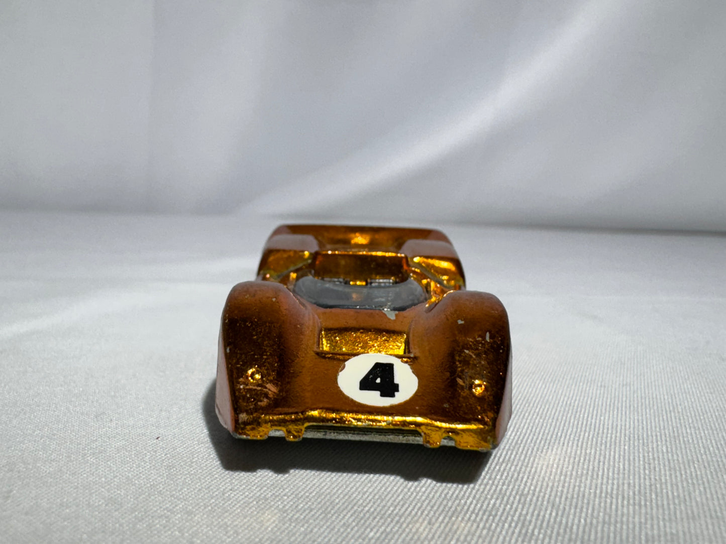 Hot Wheels McLaren M64 Redline – Gold – 1968 Mattel – US & Foreign Patent Pending