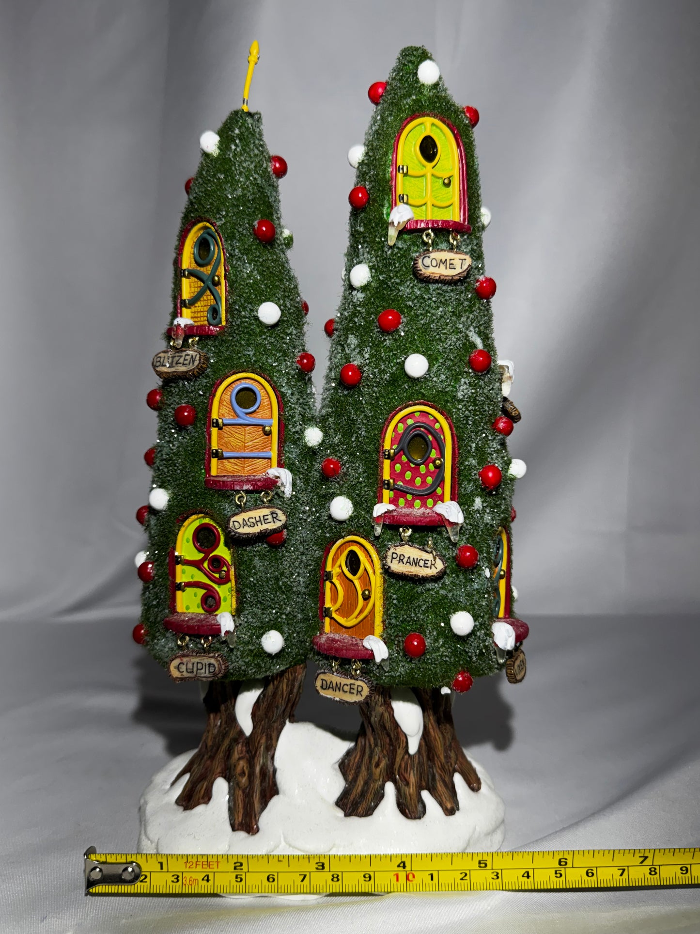Department 56 North Pole Woods Reindeer Condo #56.56886 Lighted Tree House w/ Box READ