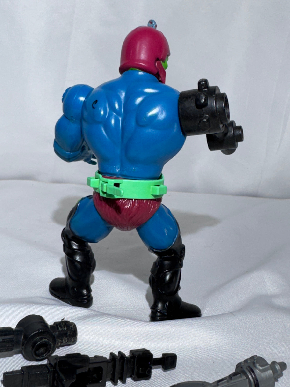 Vintage 1981 Mattel Masters of the Universe Trap Jaw Action Figure – 3 Attachments