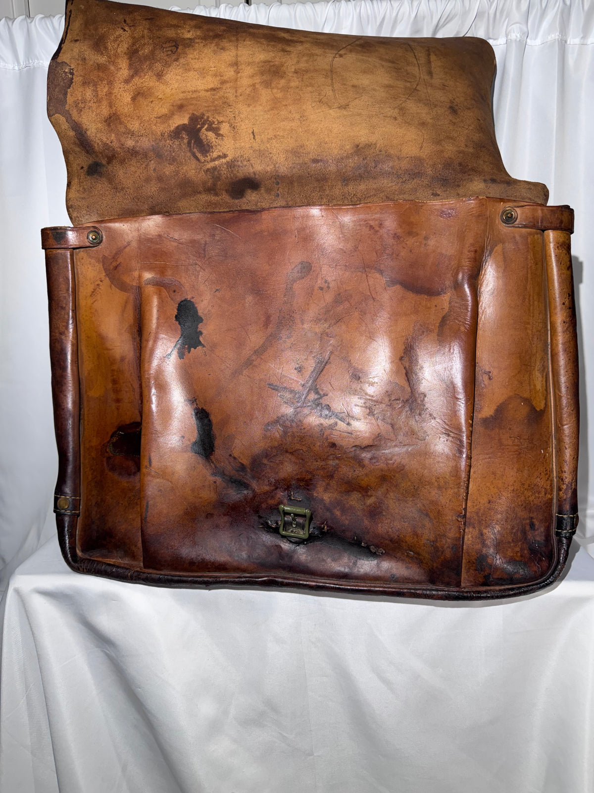 Vintage WWII-Era U.S. Mail Leather Postal Carrier / Messenger Bag – Heavy-Duty Leather – Bona Allen