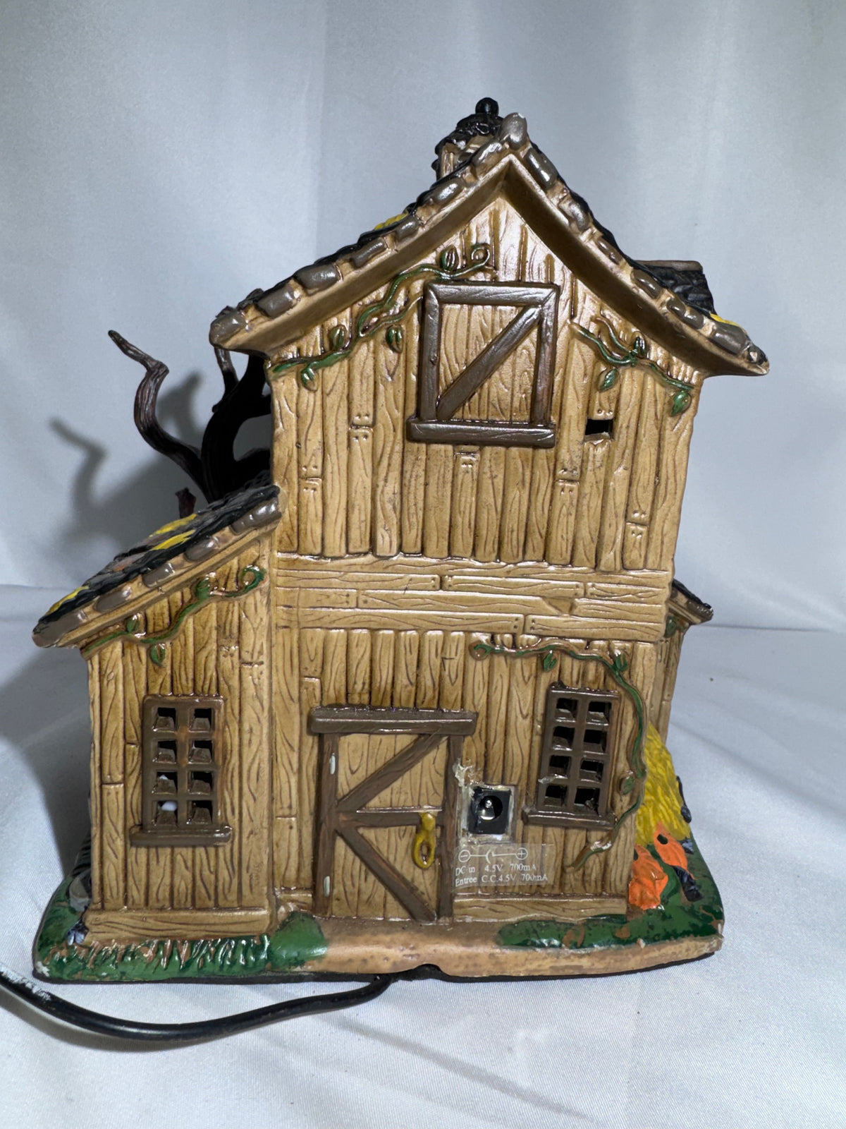 Lemax Spooky Town Creepy Barn #55222 — Retired 2005 Halloween Village Building