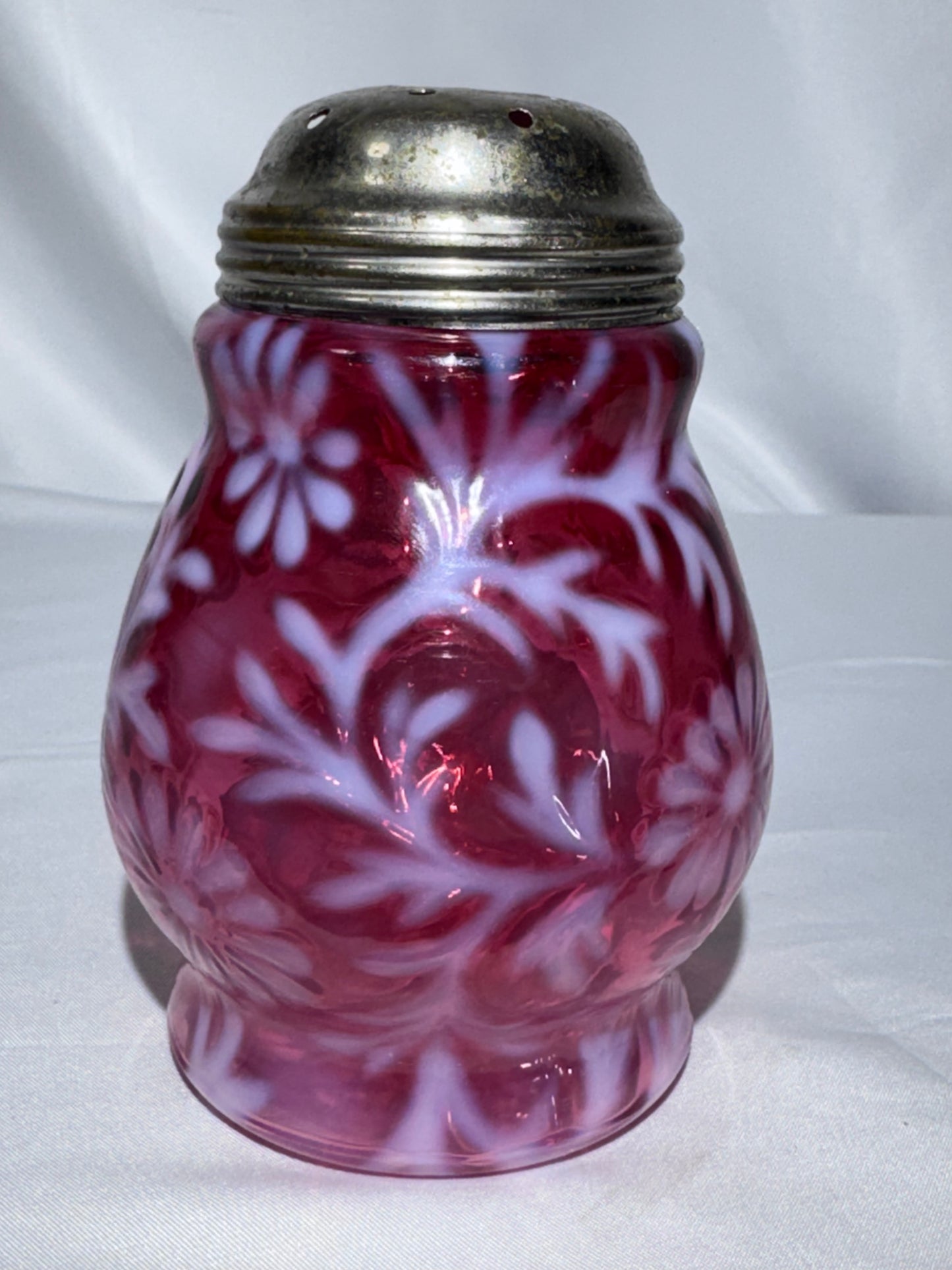 Vintage Northwood Cranberry Opalescent “Daisy & Fern” Sugar Shaker – 4.5”