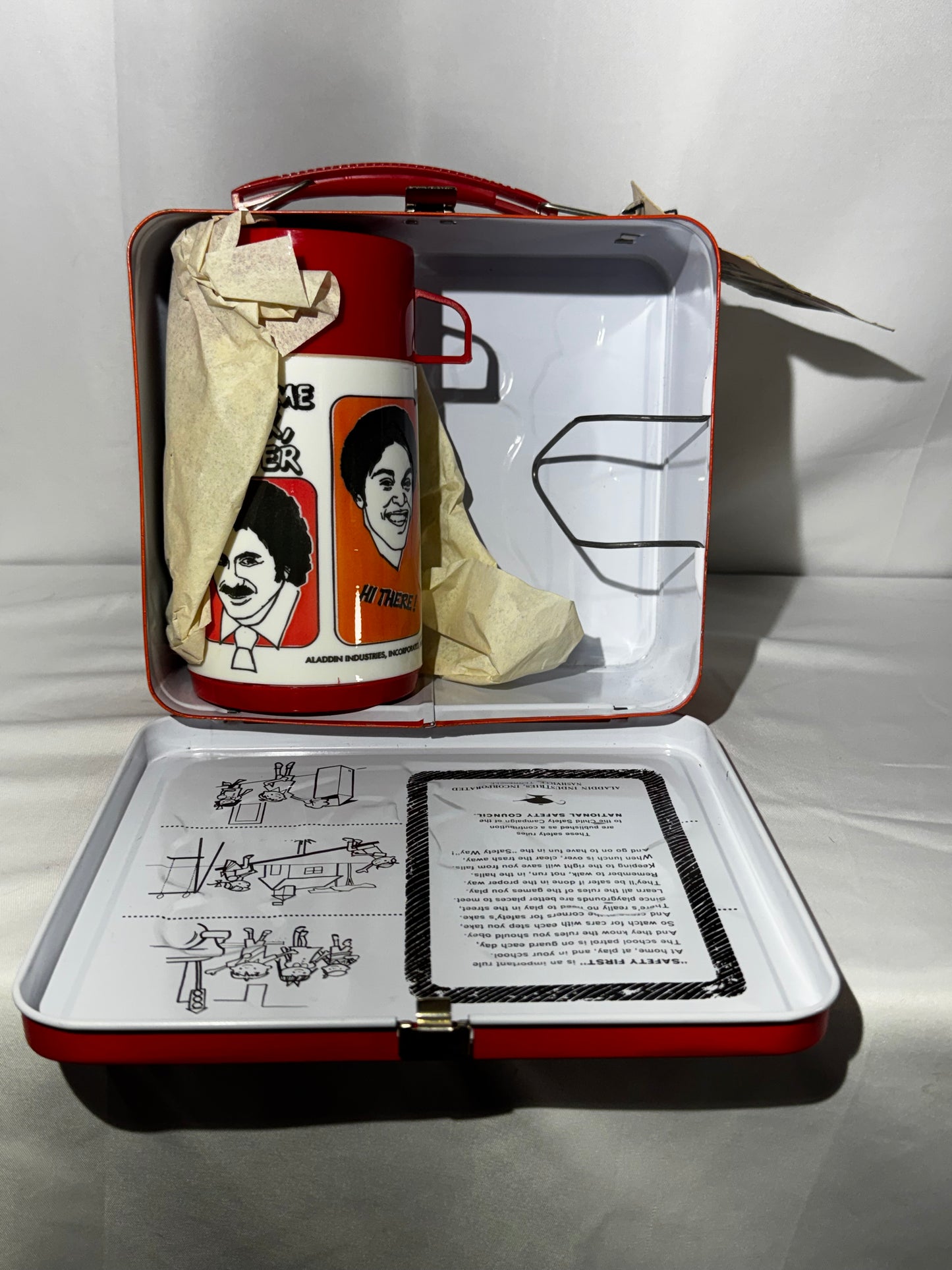 Vintage 1977 Welcome Back, Kotter Metal Lunchbox & Thermos w/ Tag Aladdin -NOS!