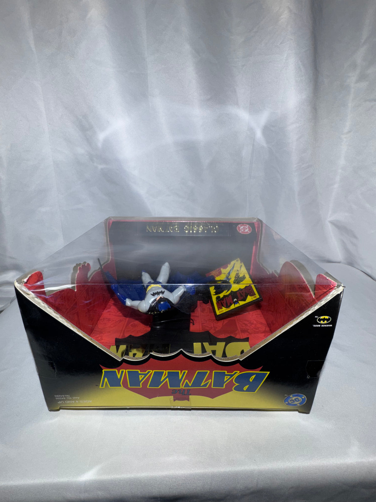 1998 Kenner Bob Kane Classic Batman Edition #2 Action Figure Display Set – Factory Sealed