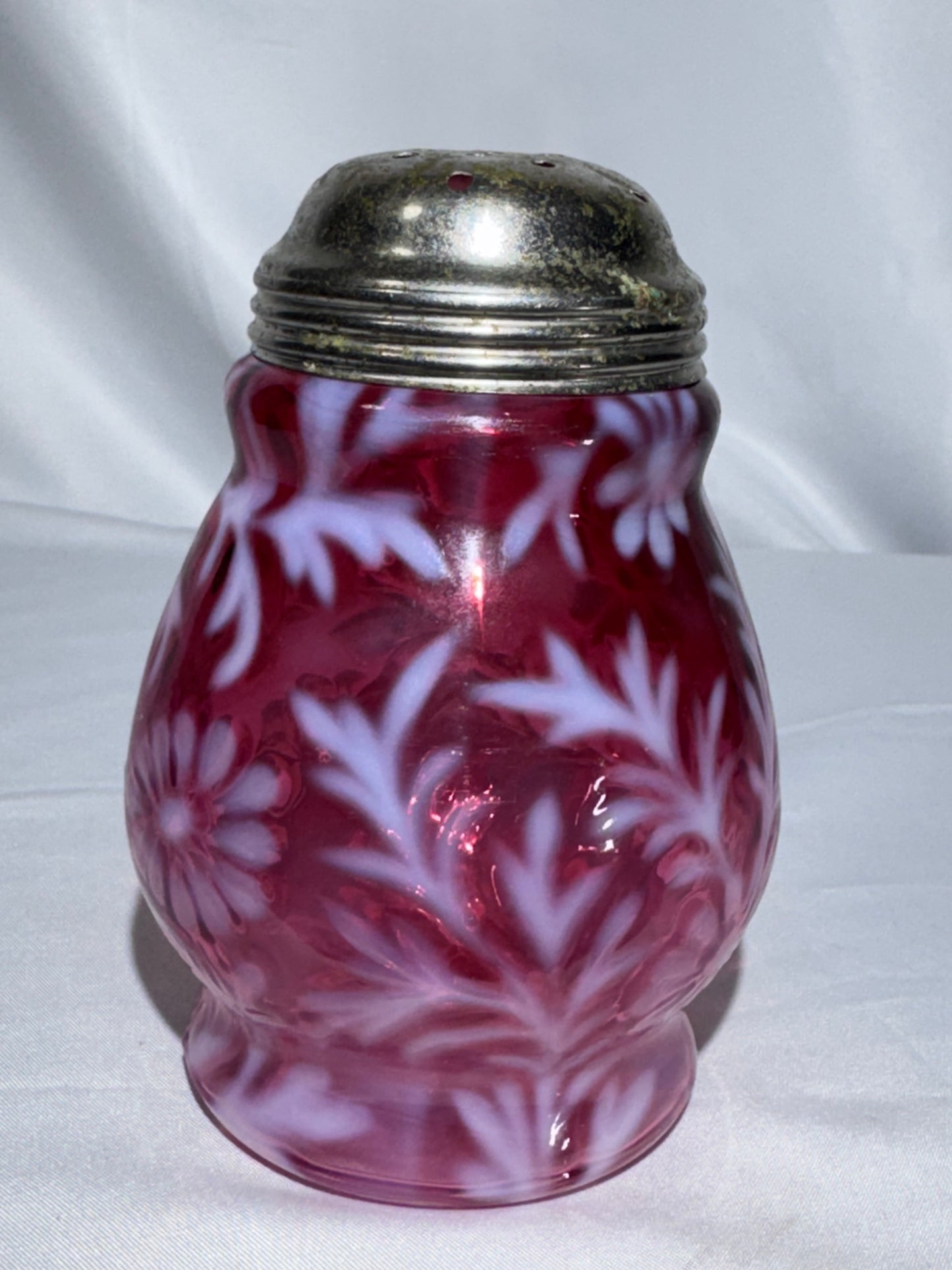 Vintage Northwood Cranberry Opalescent “Daisy & Fern” Sugar Shaker – 4.5”