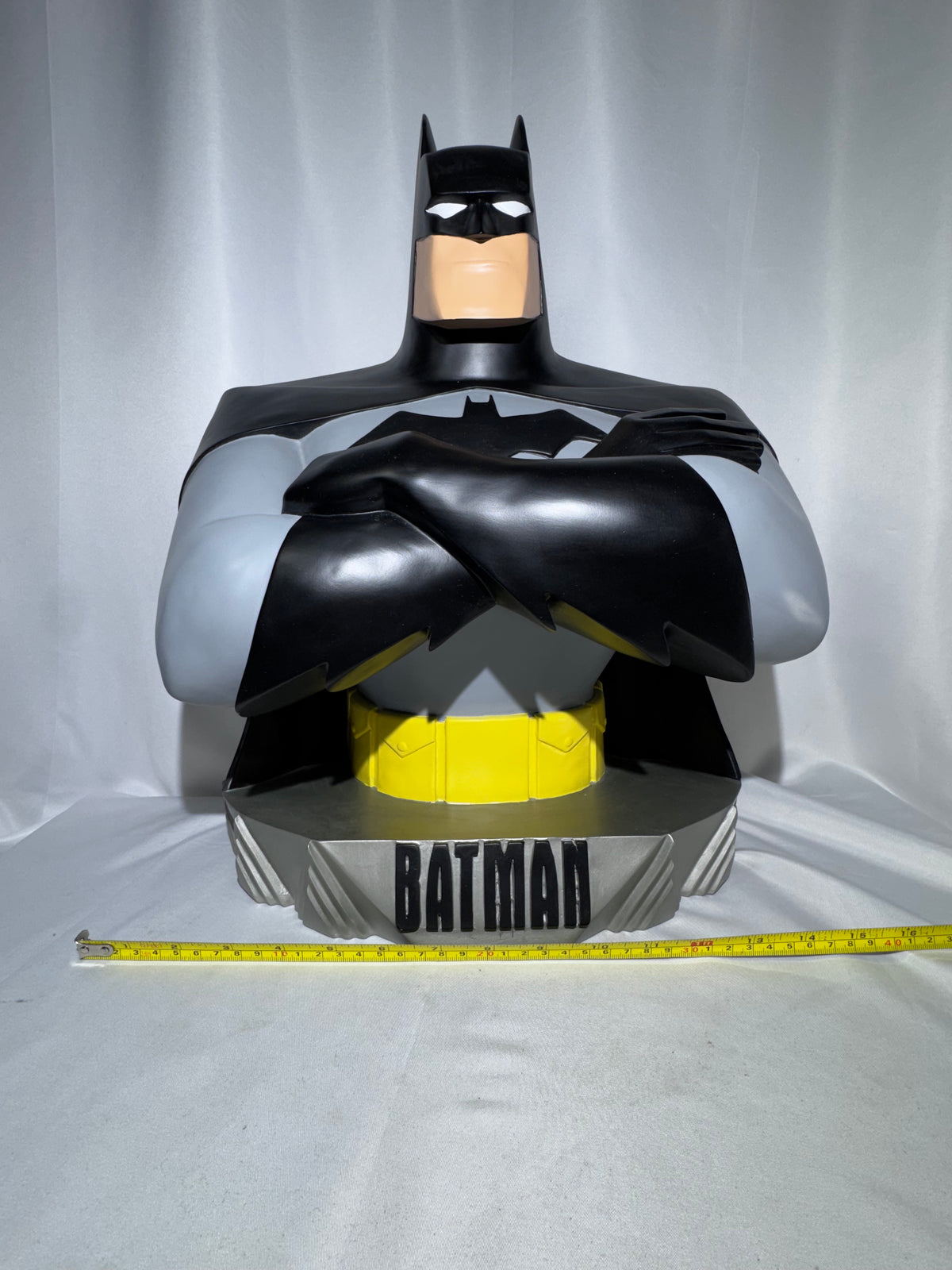 Vintage 1997 Warner Bros. Studio Store Batman Bust – DC Comics – Animated Style – 19”