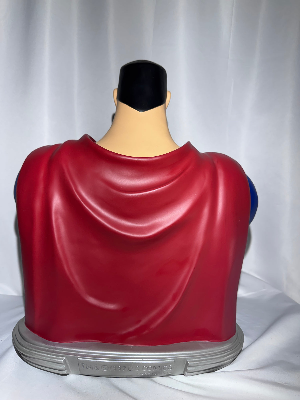 1997 Warner Bros. Studio Store Exclusive 19” Superman Bust – Superman: The Animated Series – Bruce Timm Style