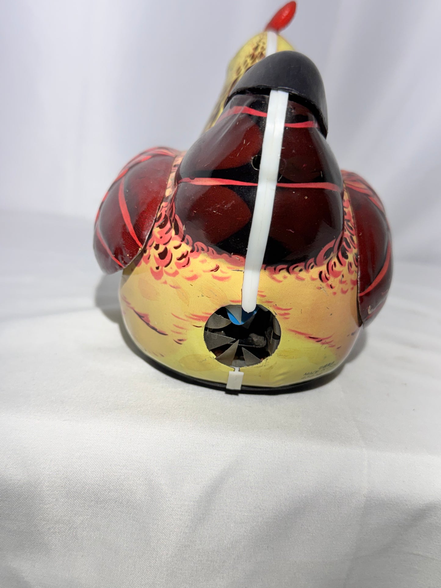 Vintage Tin Toy Hen – Battery-Operated Egg Laying Collectible