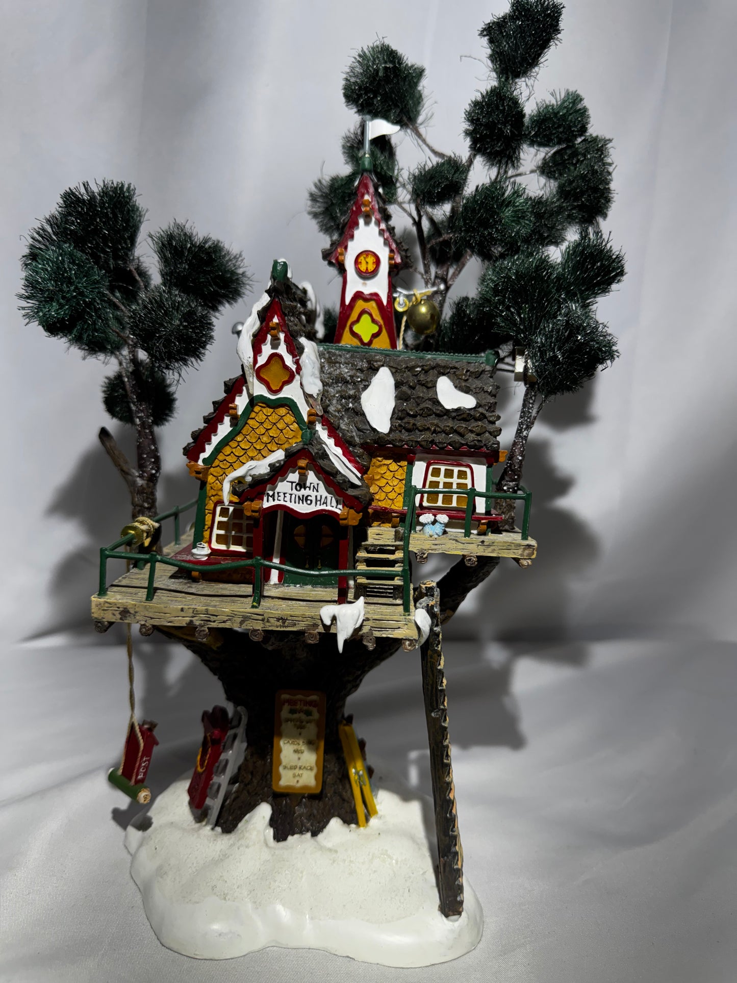 Department 56 North Pole Woods “Town Meeting Hall” Lighted Building – Item #56.56880