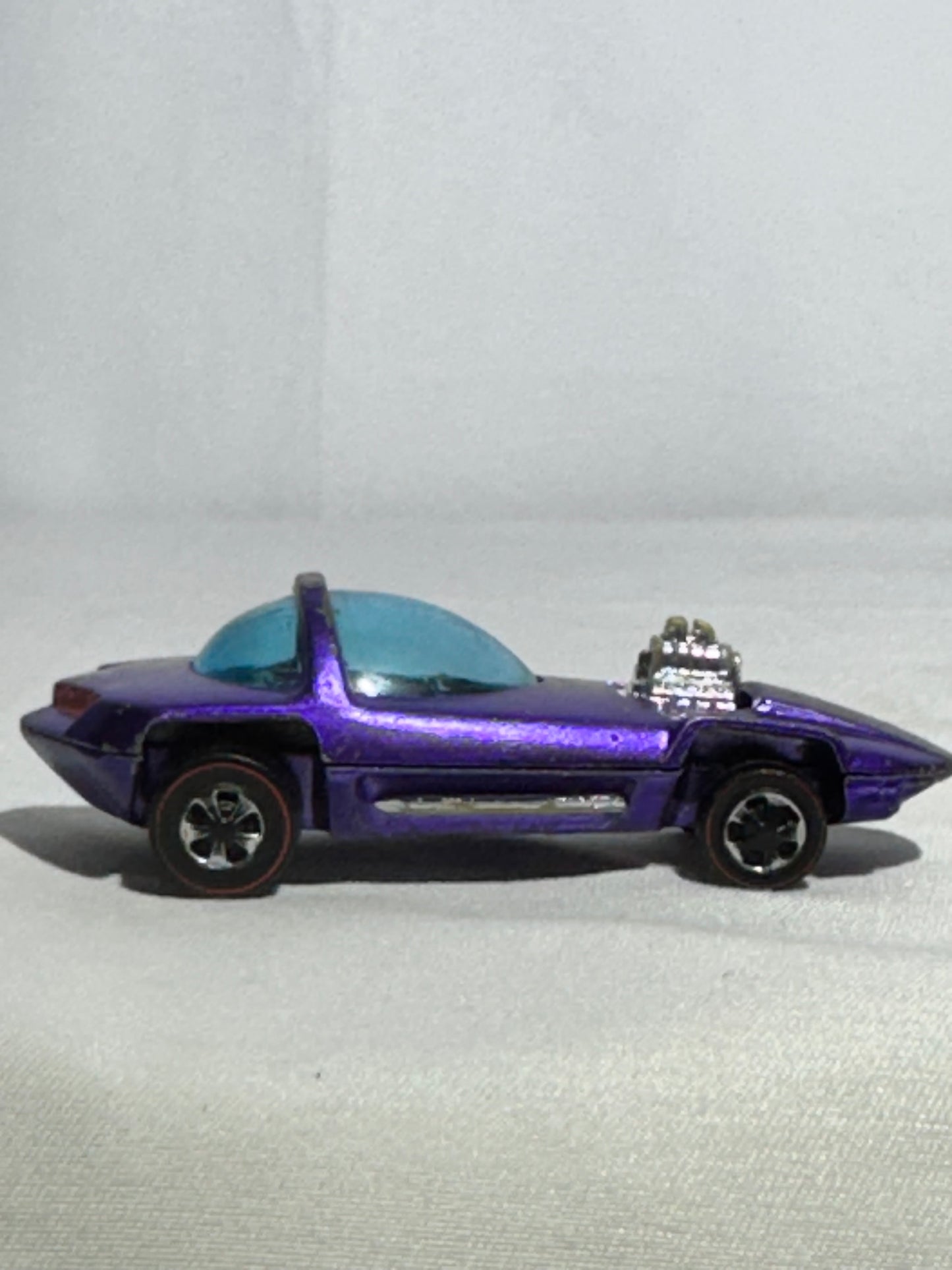 Hot Wheels Redline 1968 Silhouette – Purple – Sweet 16 Series – Mattel