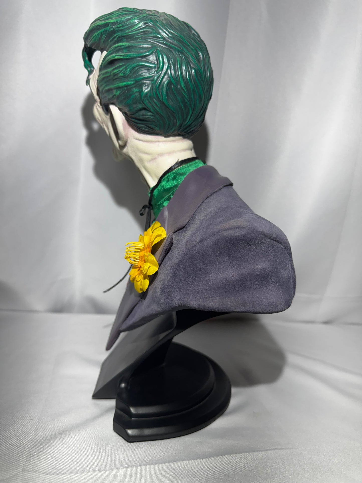 The Joker 1:2 Scale Bust 'Don't Let the Smile Fool you" #487/1000 DC Comics