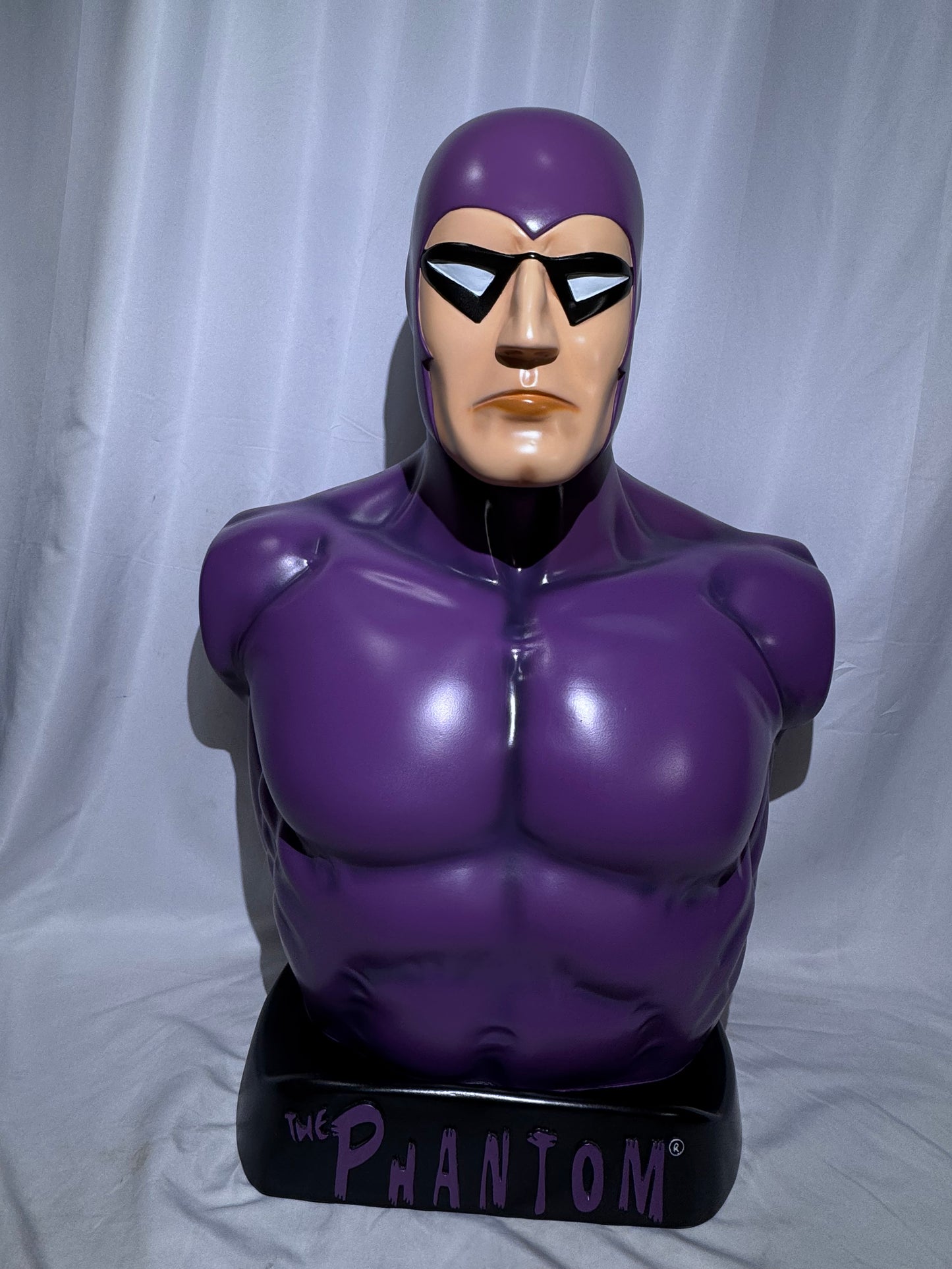 **VERY RARE** The Phantom “The Ghost Who Walks” Bust Display Statue #30/50