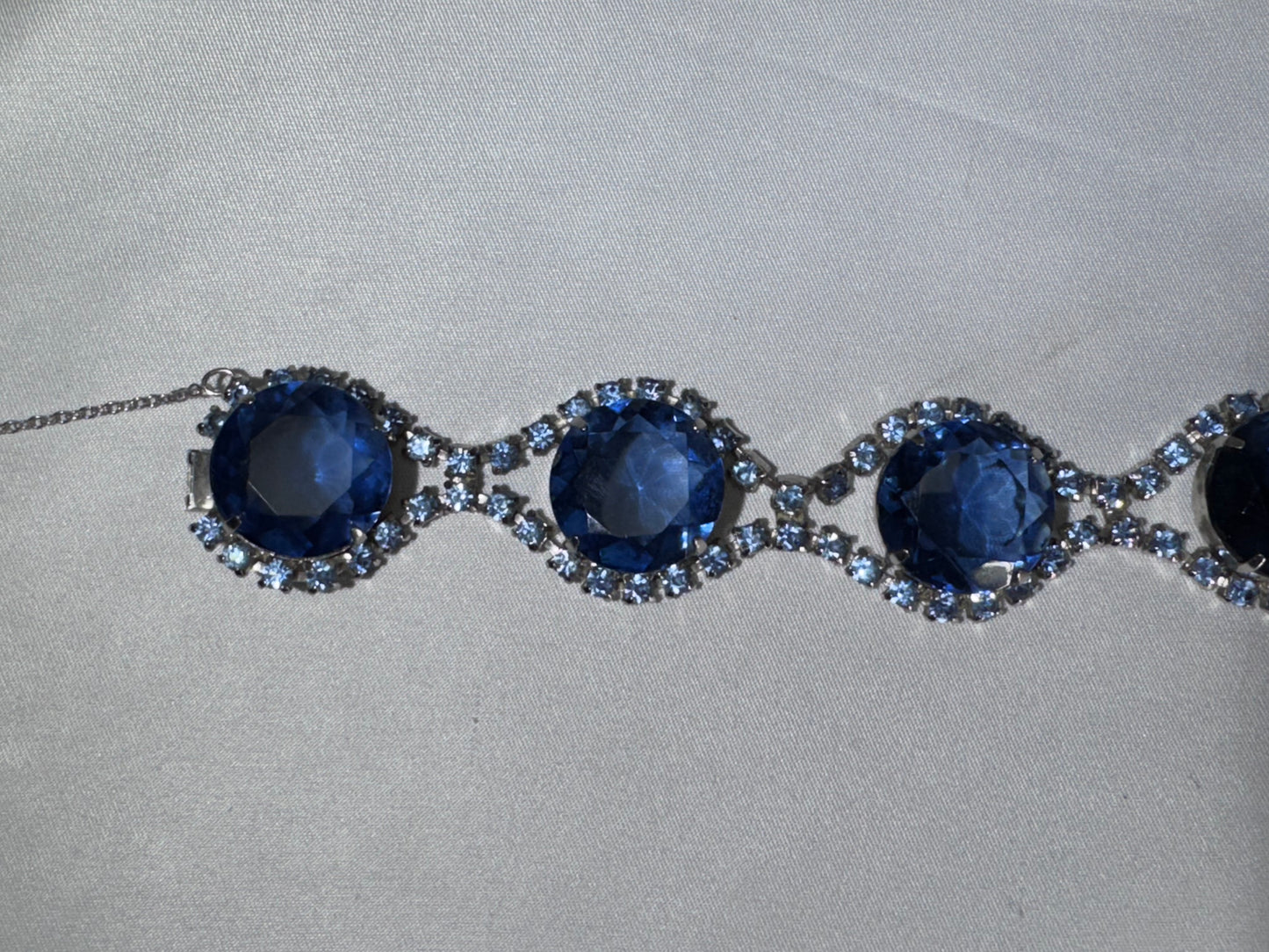 Vintage 1950s-60s Blue Rhinestone Link Bracelet Silver Tone Sapphire Glass