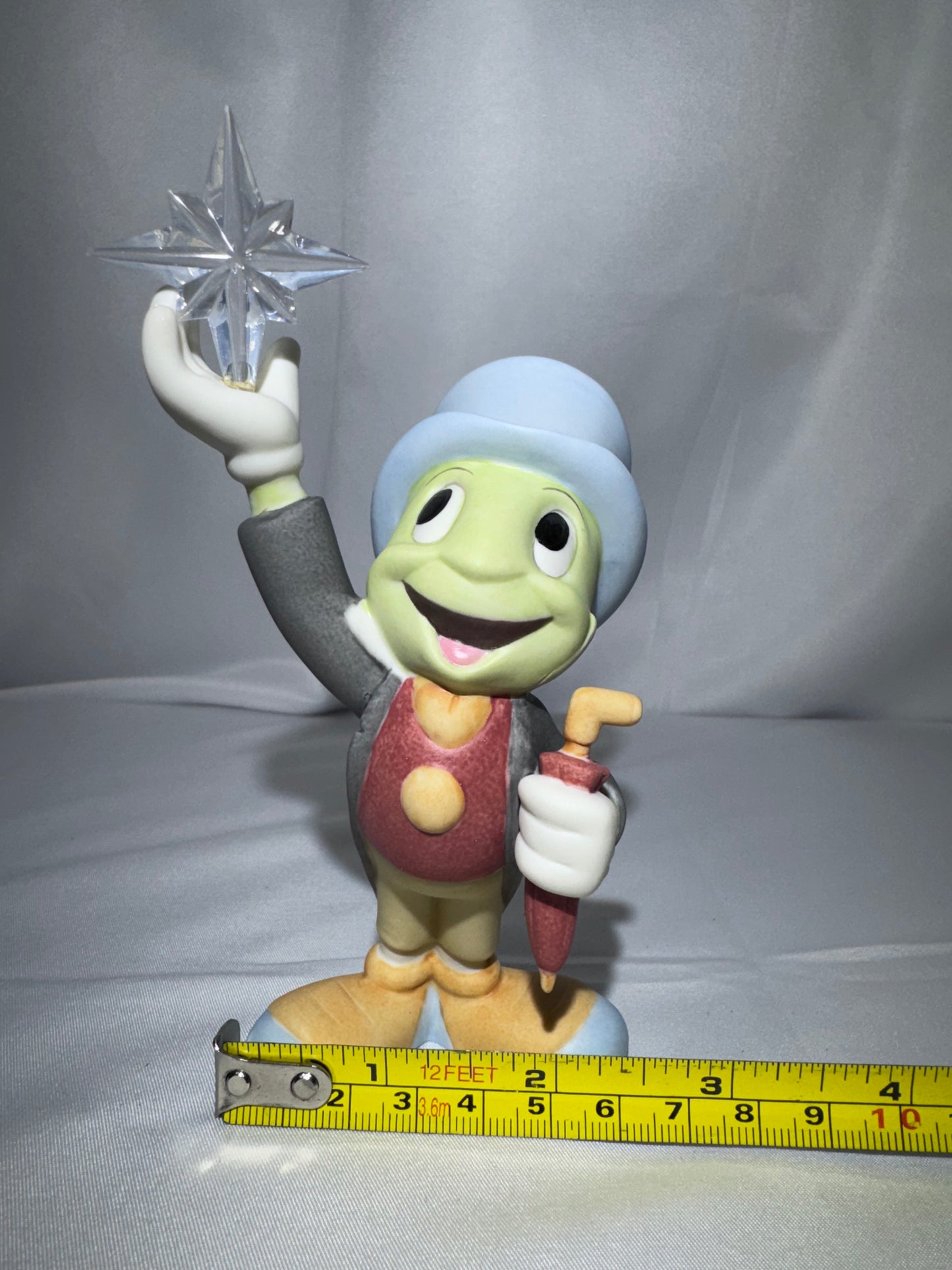 Precious Moments Disney Jiminy Cricket Reach For The Stars Figurine #114704 2011