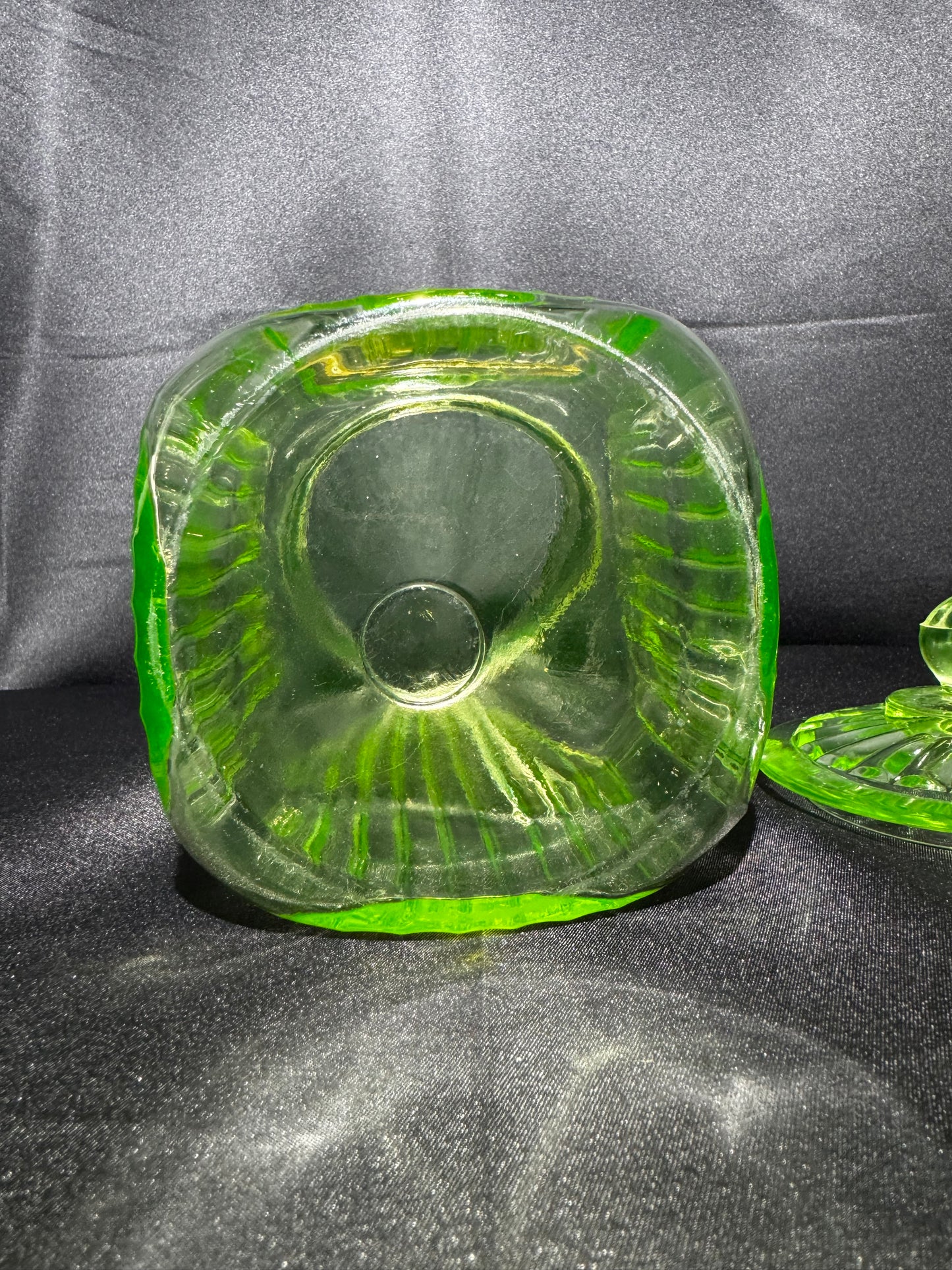 Vintage 1930s Anchor Hocking Uranium Glass “SUGAR” Canister with Original Lid