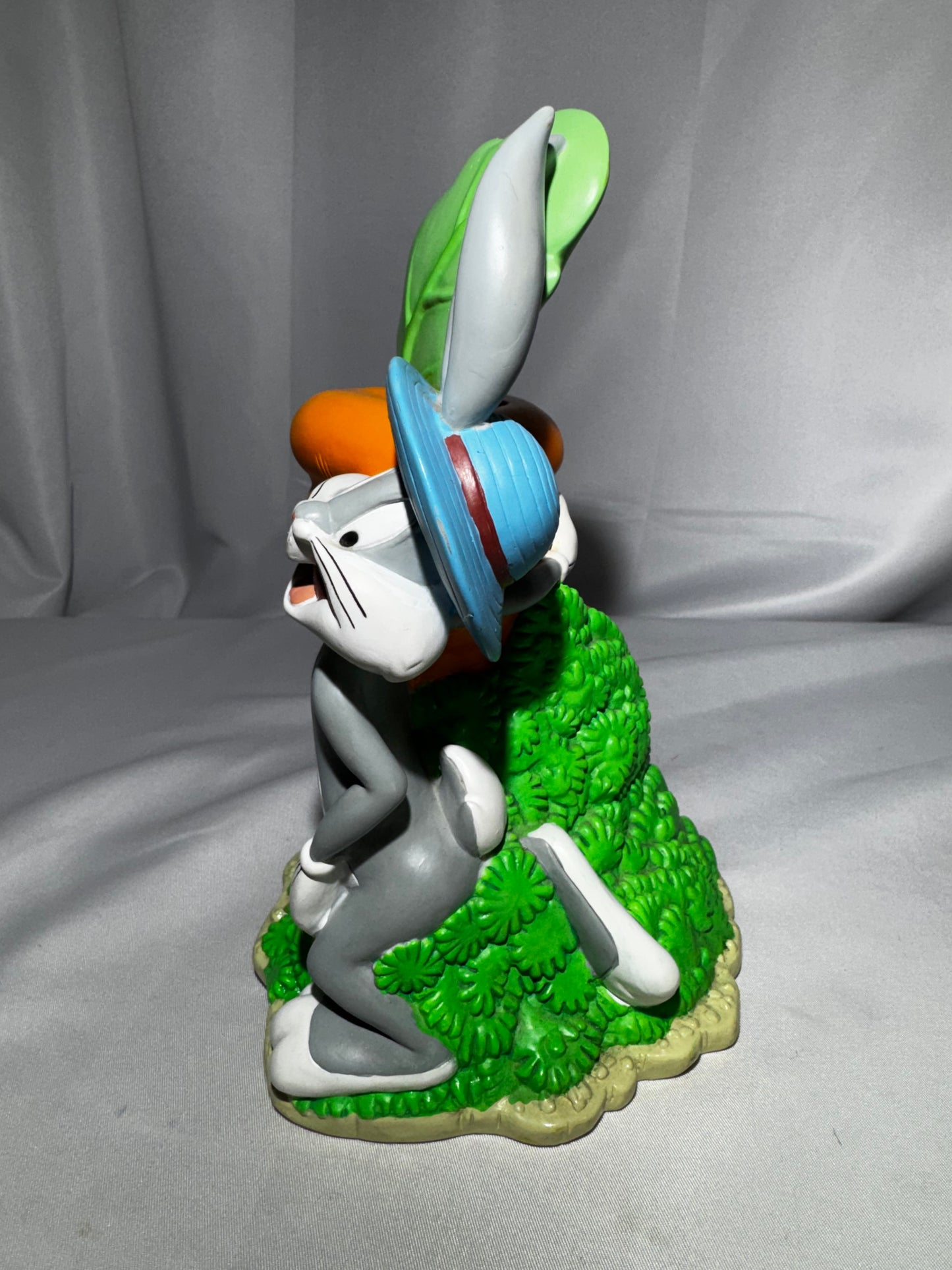 1998 Warner Bros Bugs Bunny Coin Bank Ceramic w/ Stopper Vintage Looney Tunes Carrot