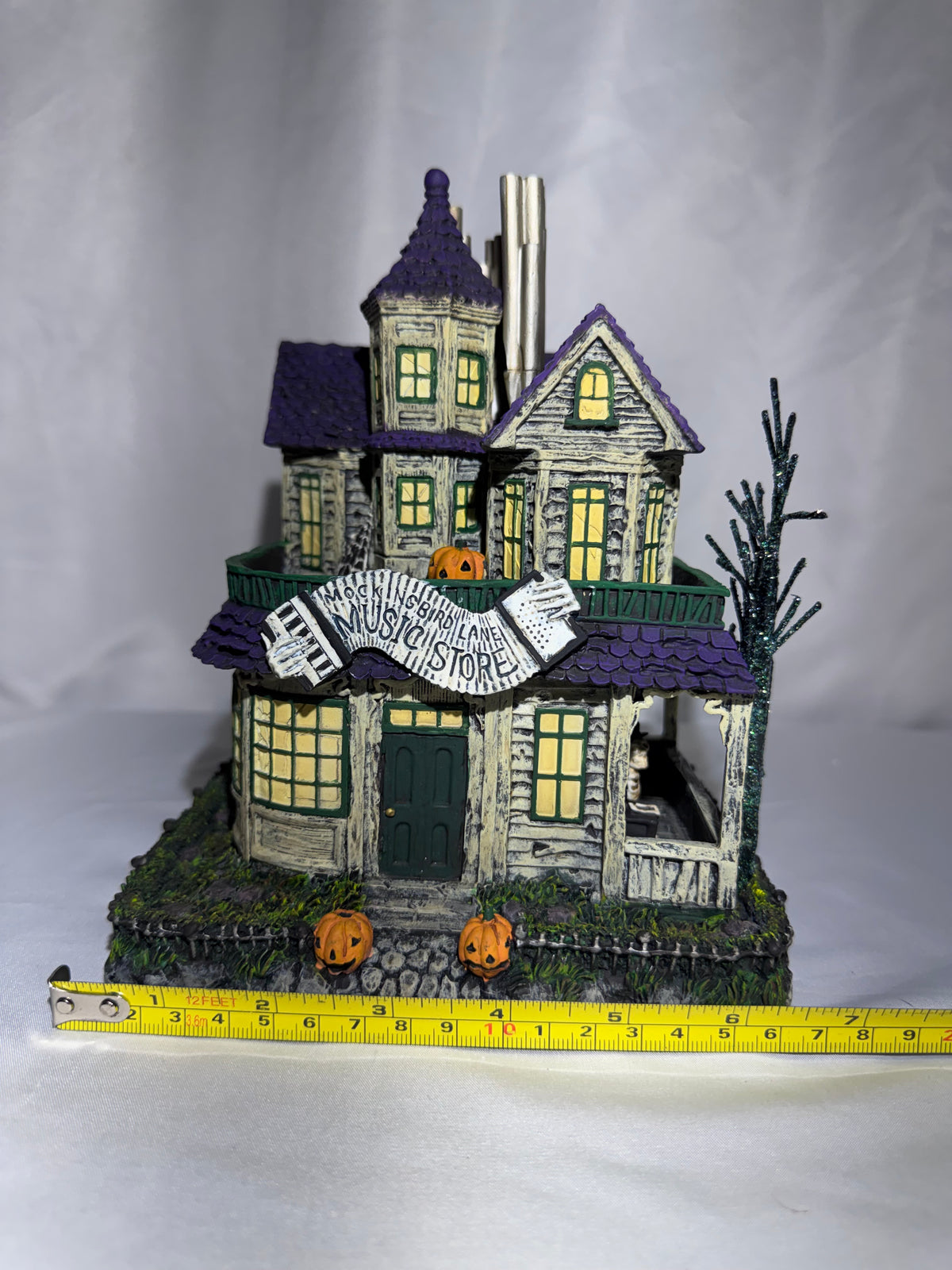 Hawthorne Village The Munsters Mockingbird Lane Music Store – A0201 – Halloween Village