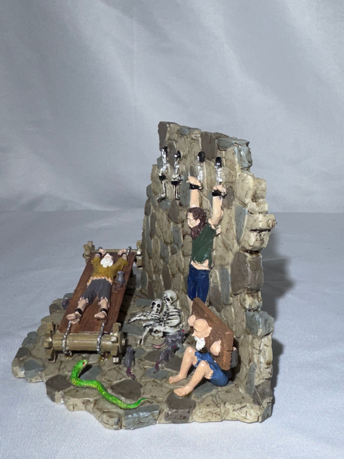 Lemax Spooky Town Dungeon Table Accent – Original Box – Complete