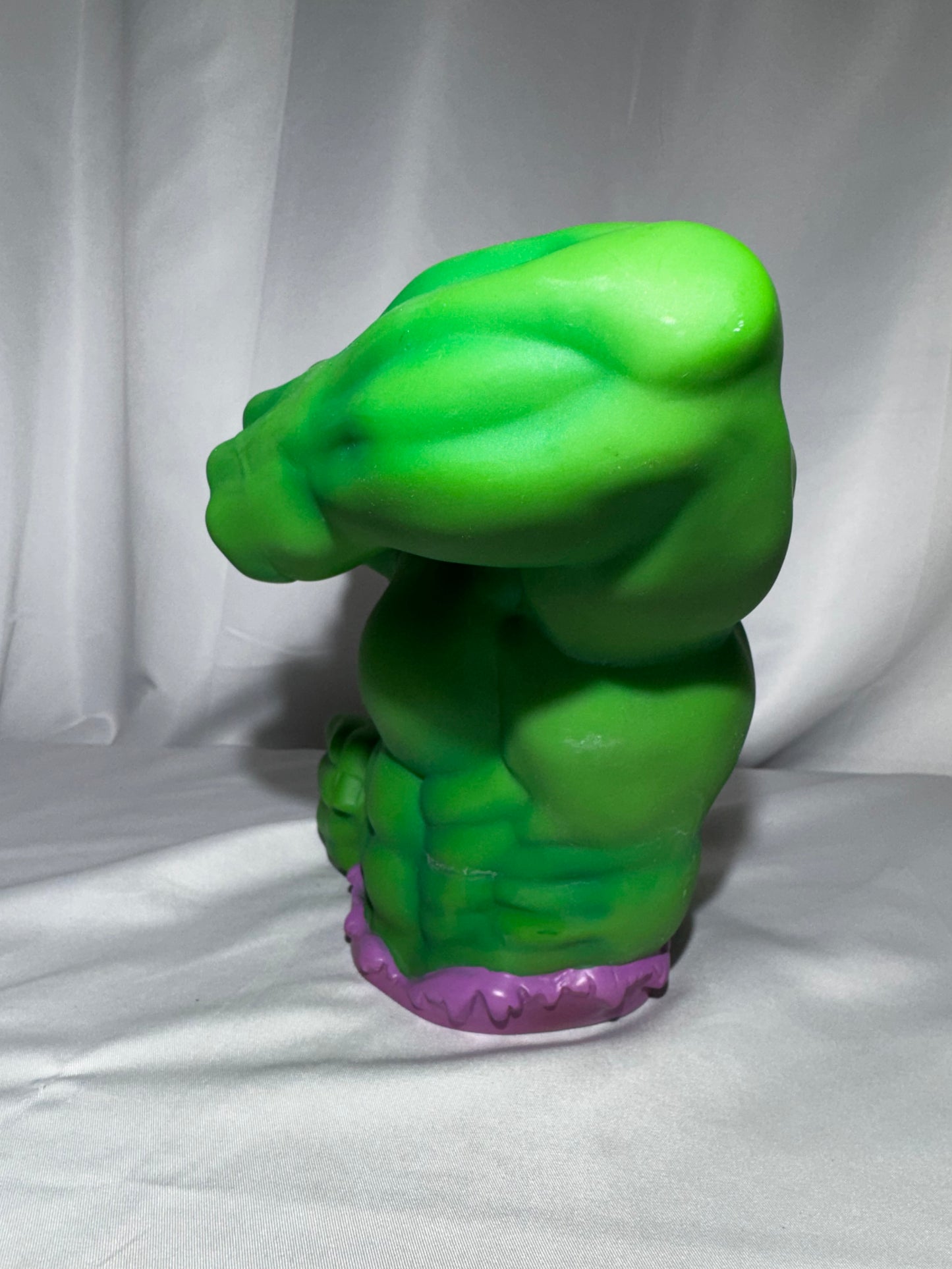 Vintage 1999 Marvel Incredible Hulk PVC Bust Piggy Bank 7.5” Plastic Comic Collectible