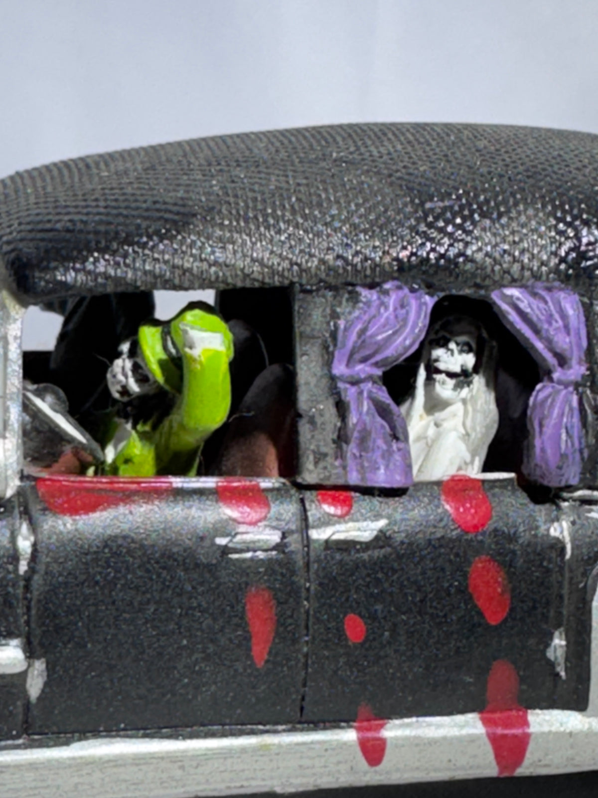 Lemax Spooky Town “Haunted Hearse” Figurine #93711 – 2009 Retired Halloween